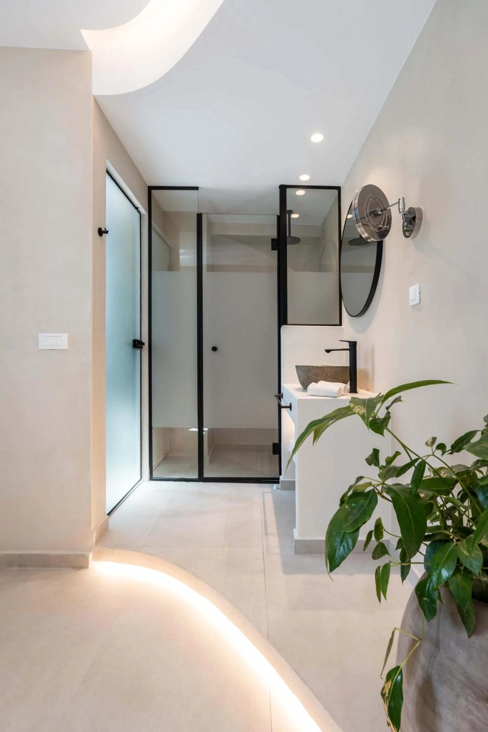 Bathroom in Aura Suites Paros