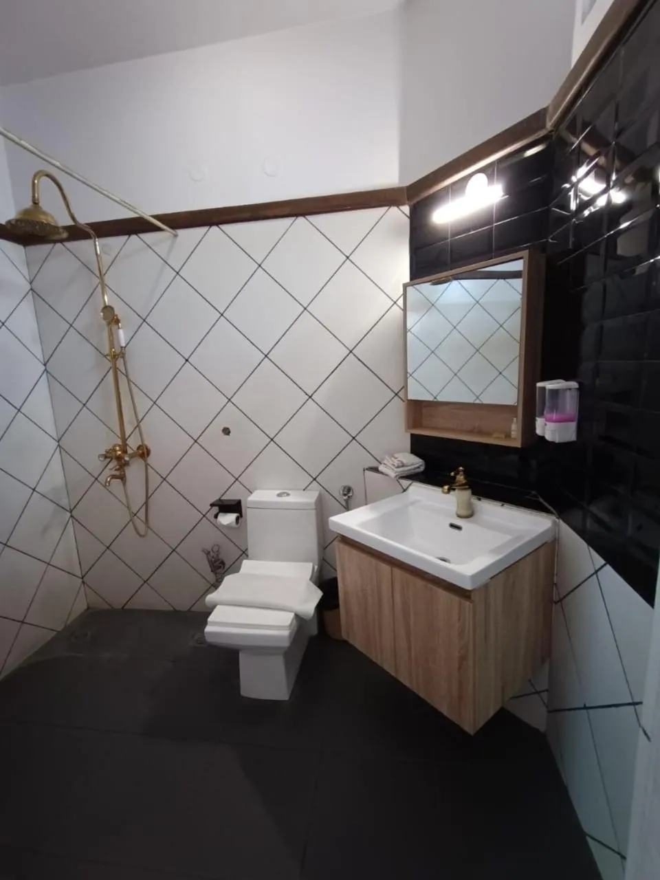 Toilet in Chirmi palace