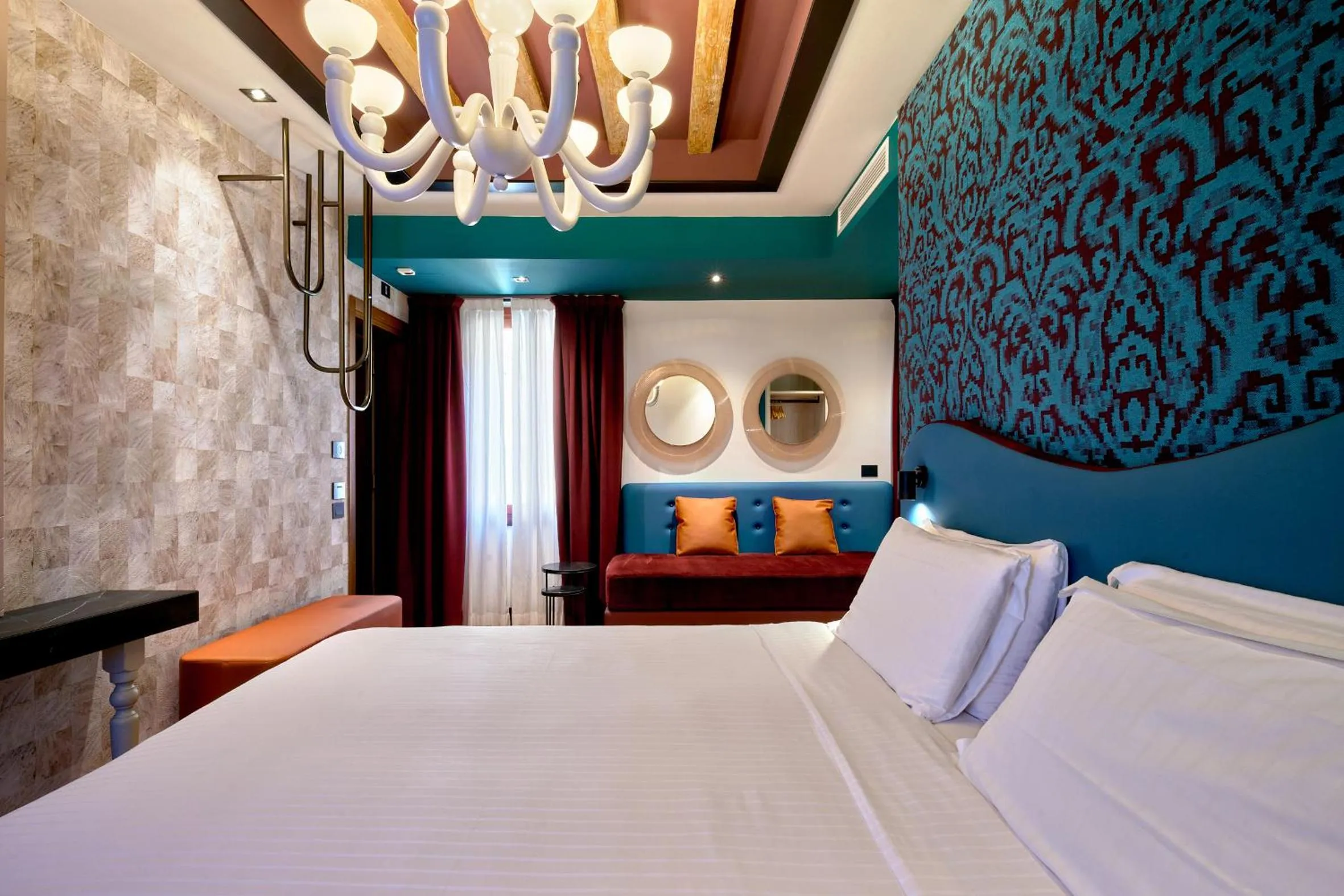 Bed in Hotel Ca' D'Oro - WENICE Deep Culture