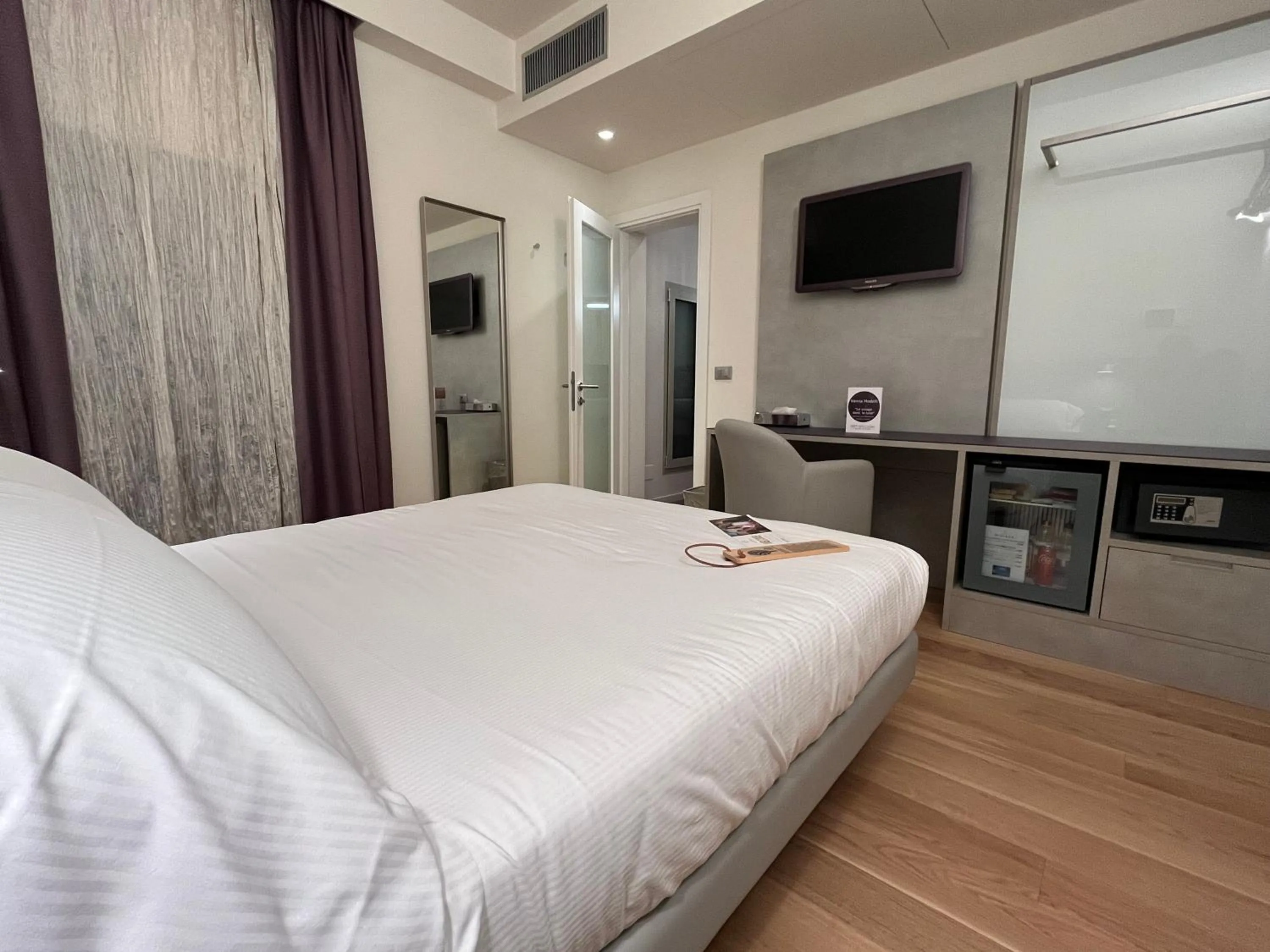 Bedroom, Bed in Hotel Annunziata