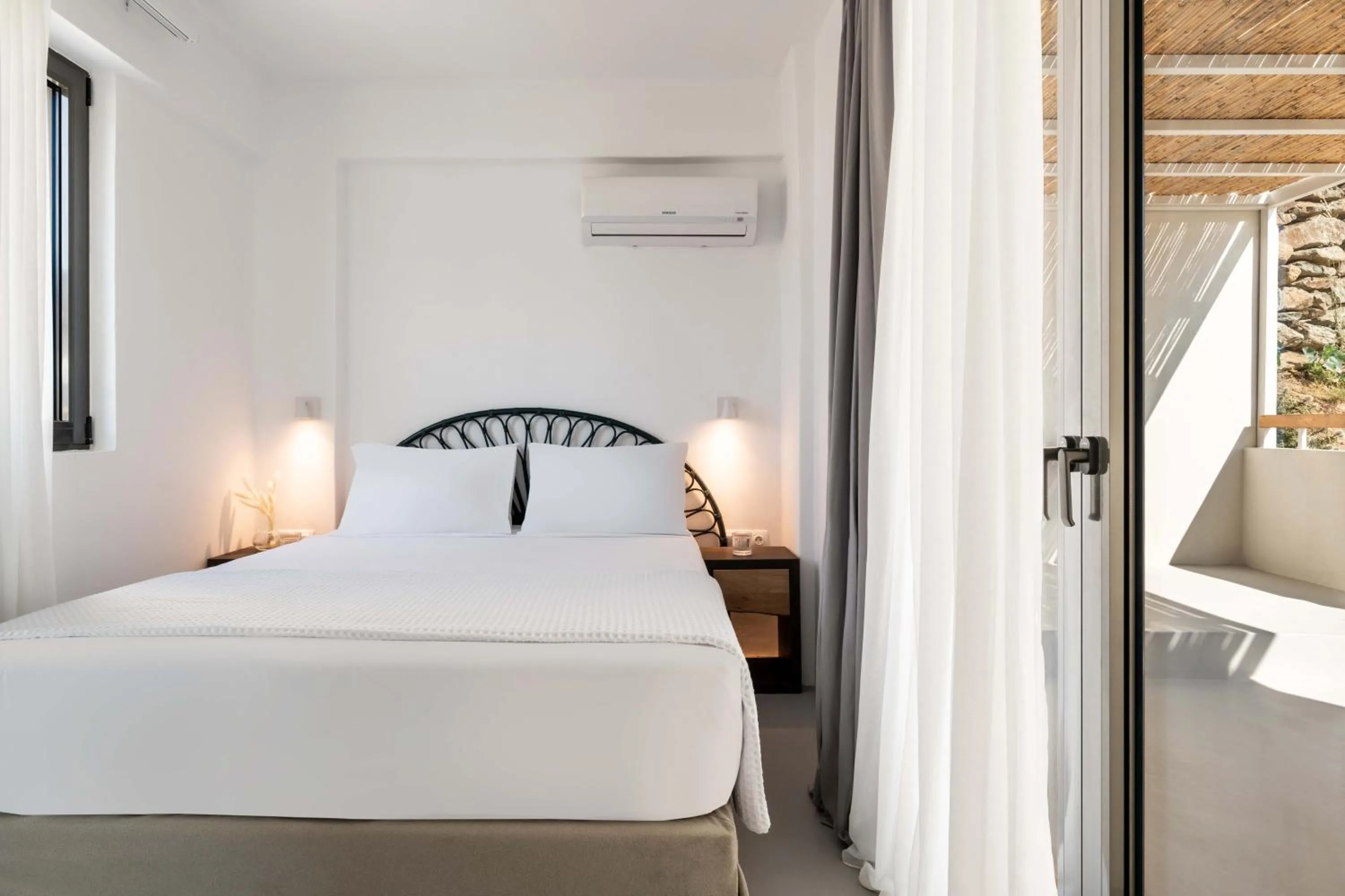 Bed in Aura Villas Tinos