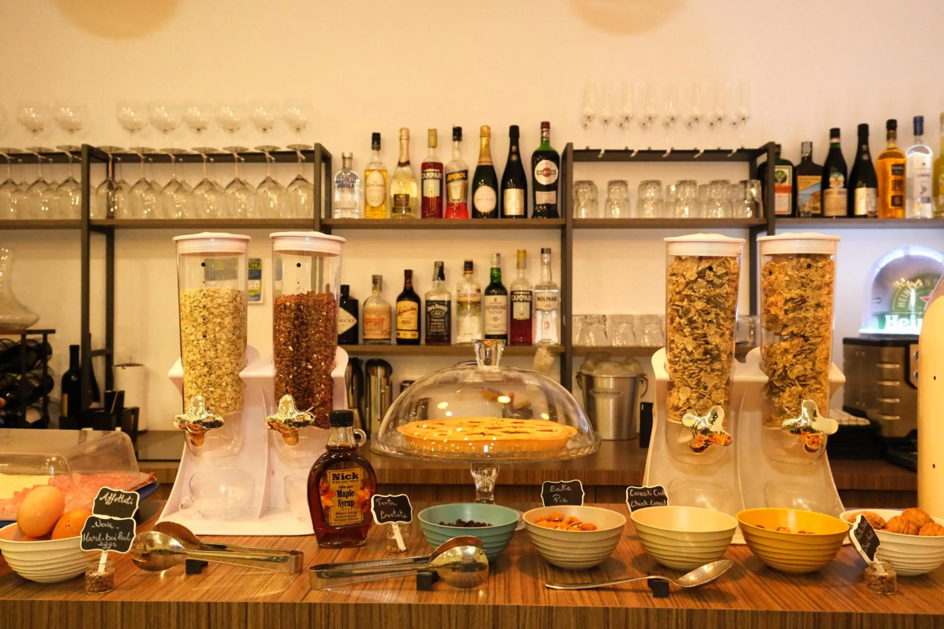 Breakfast in Neocore