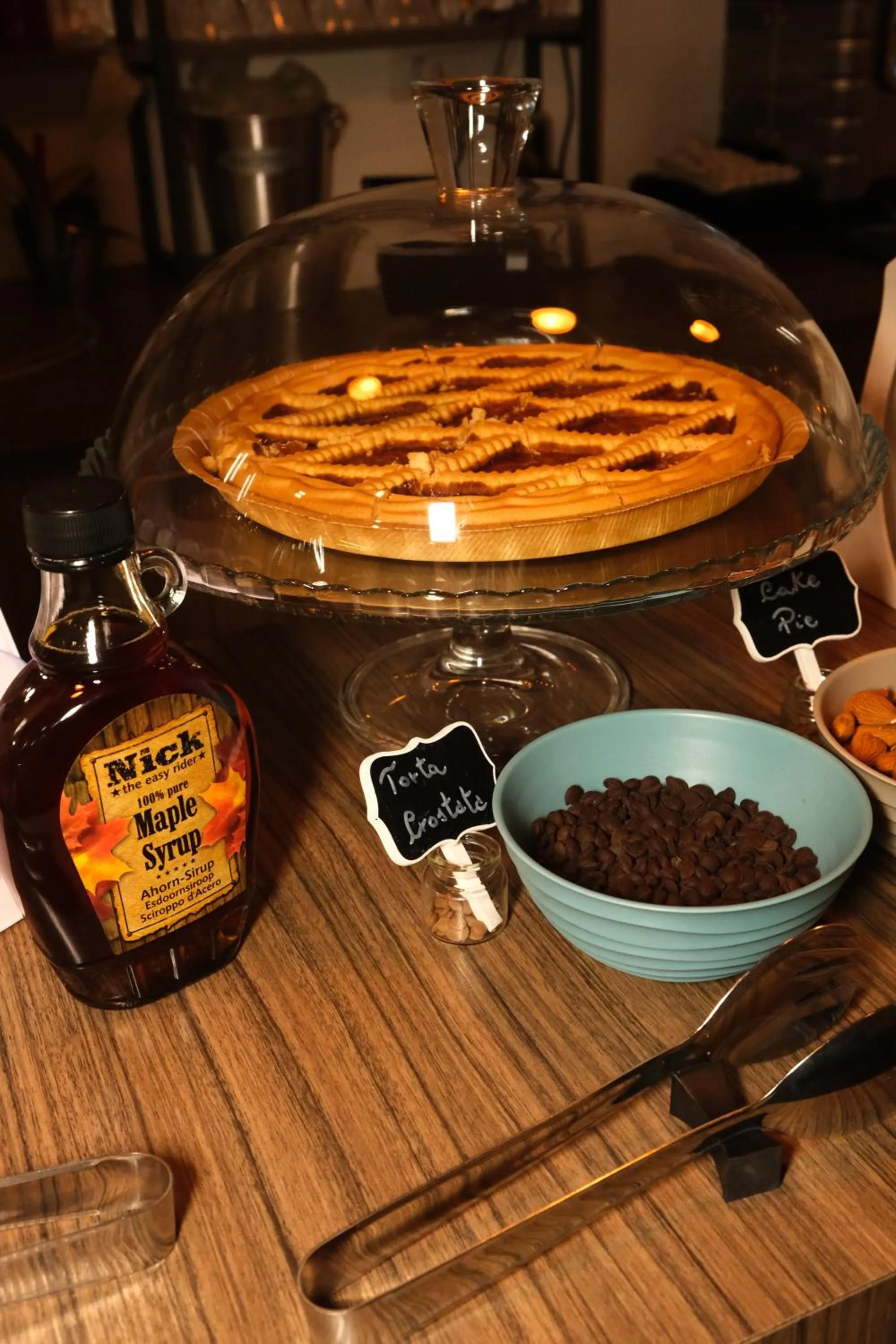 Breakfast in Neocore