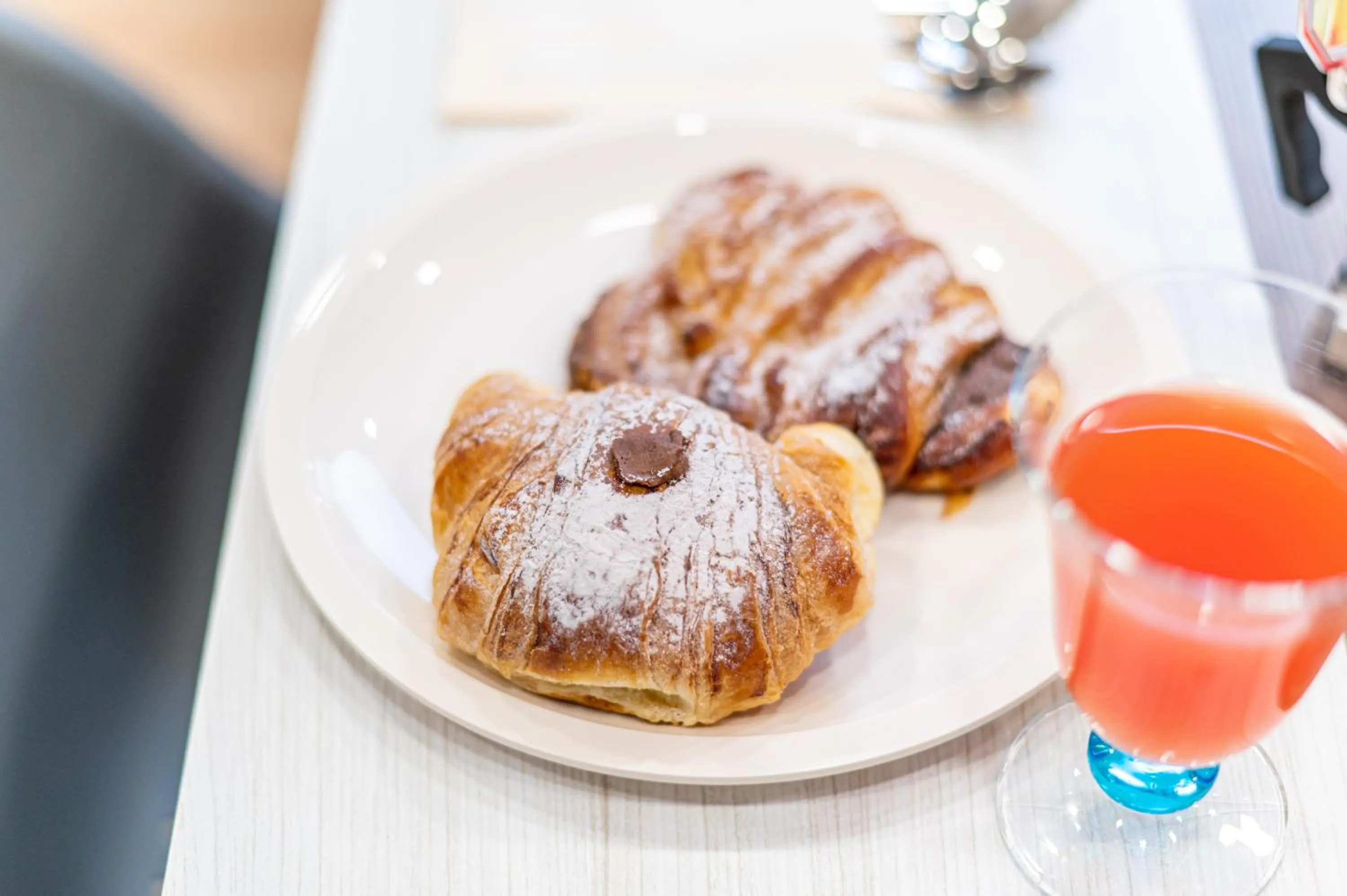 Breakfast in Neocore