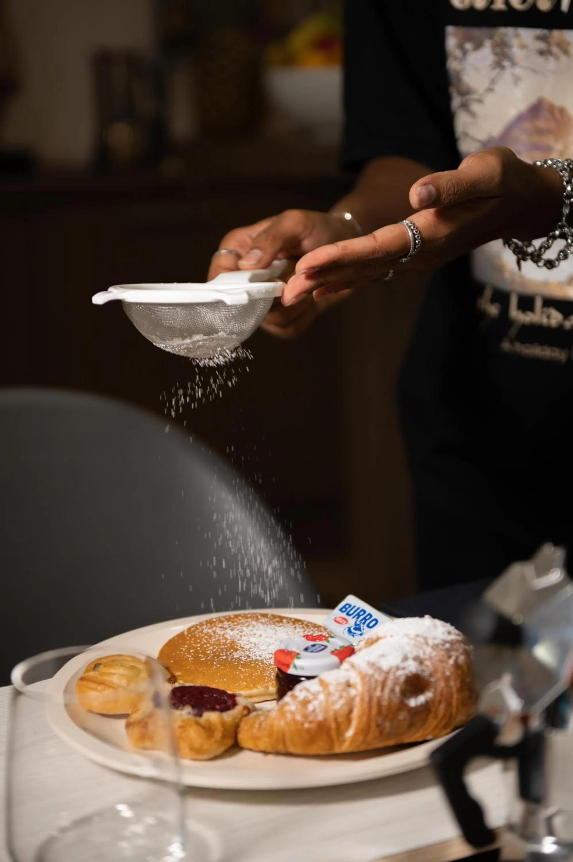Continental breakfast in Neocore