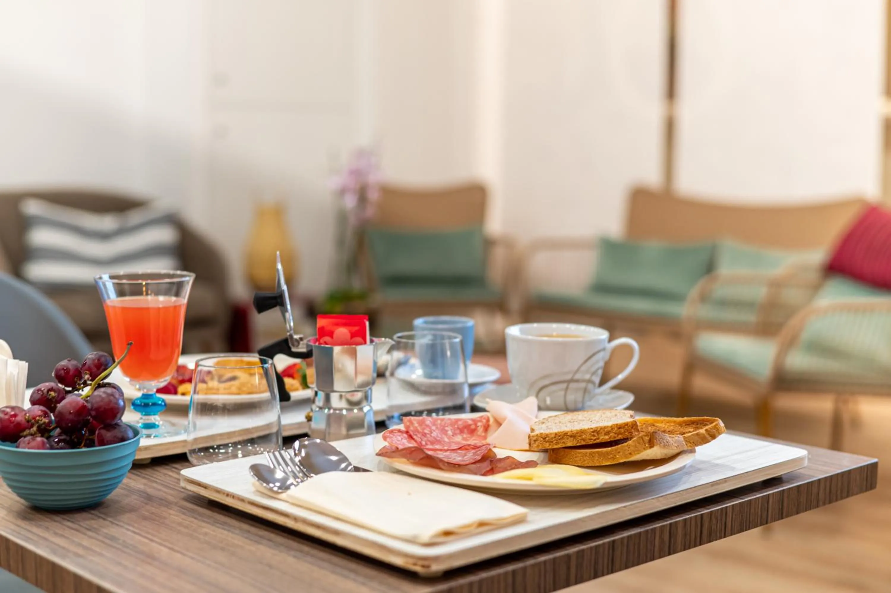 Breakfast in Neocore