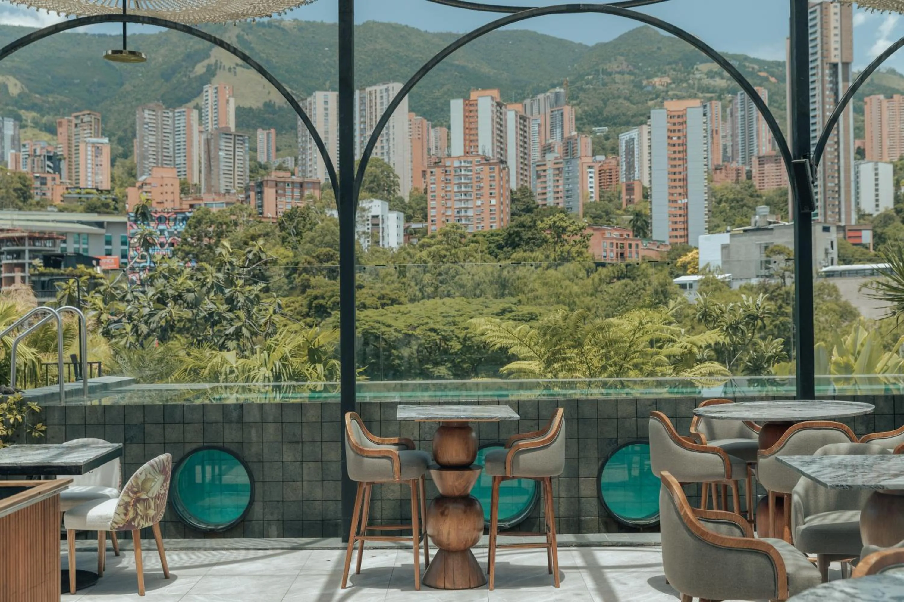 Restaurant/places to eat in Selvario 36 Hotel