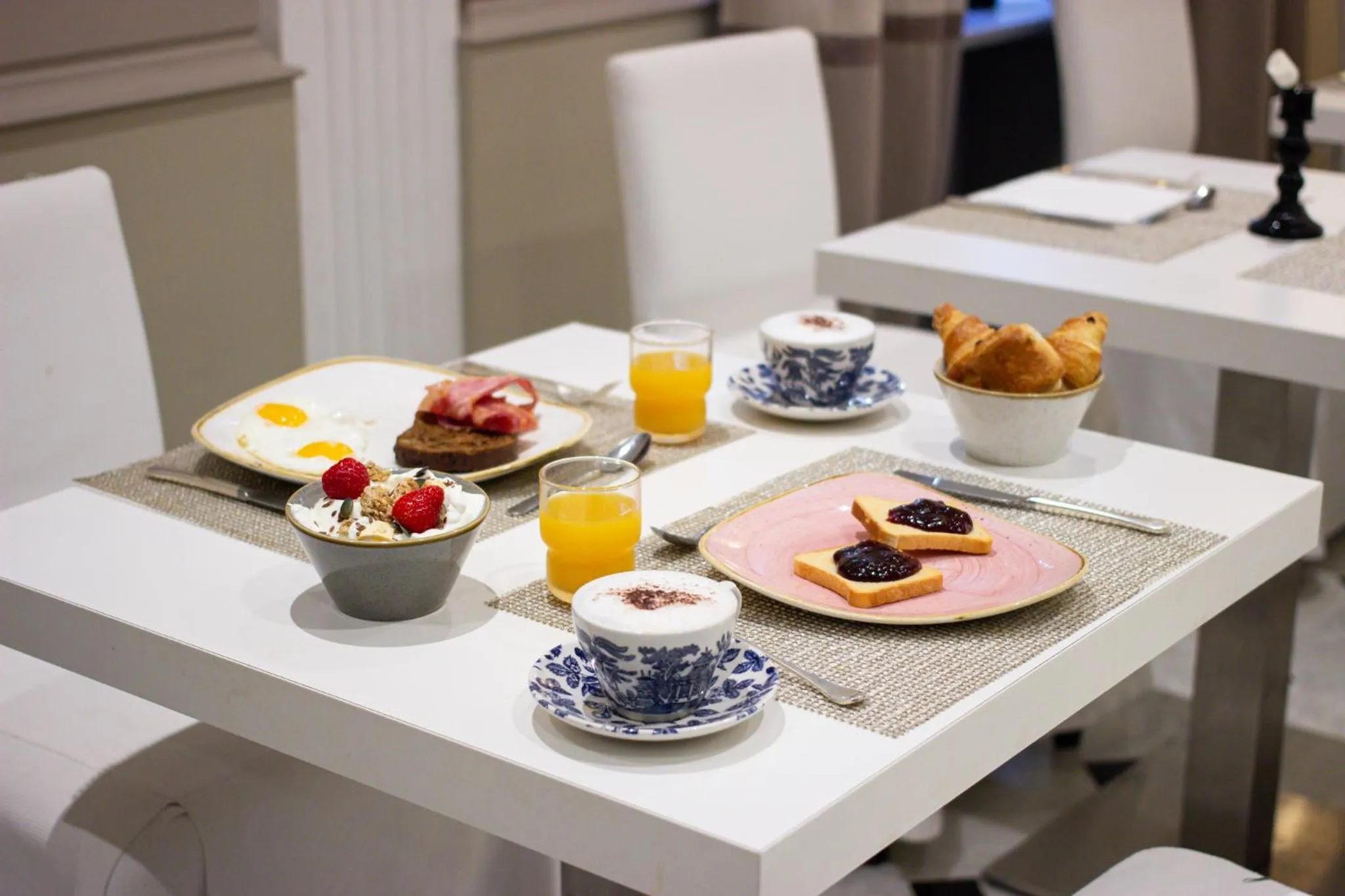 Breakfast in Hotel Jolanda