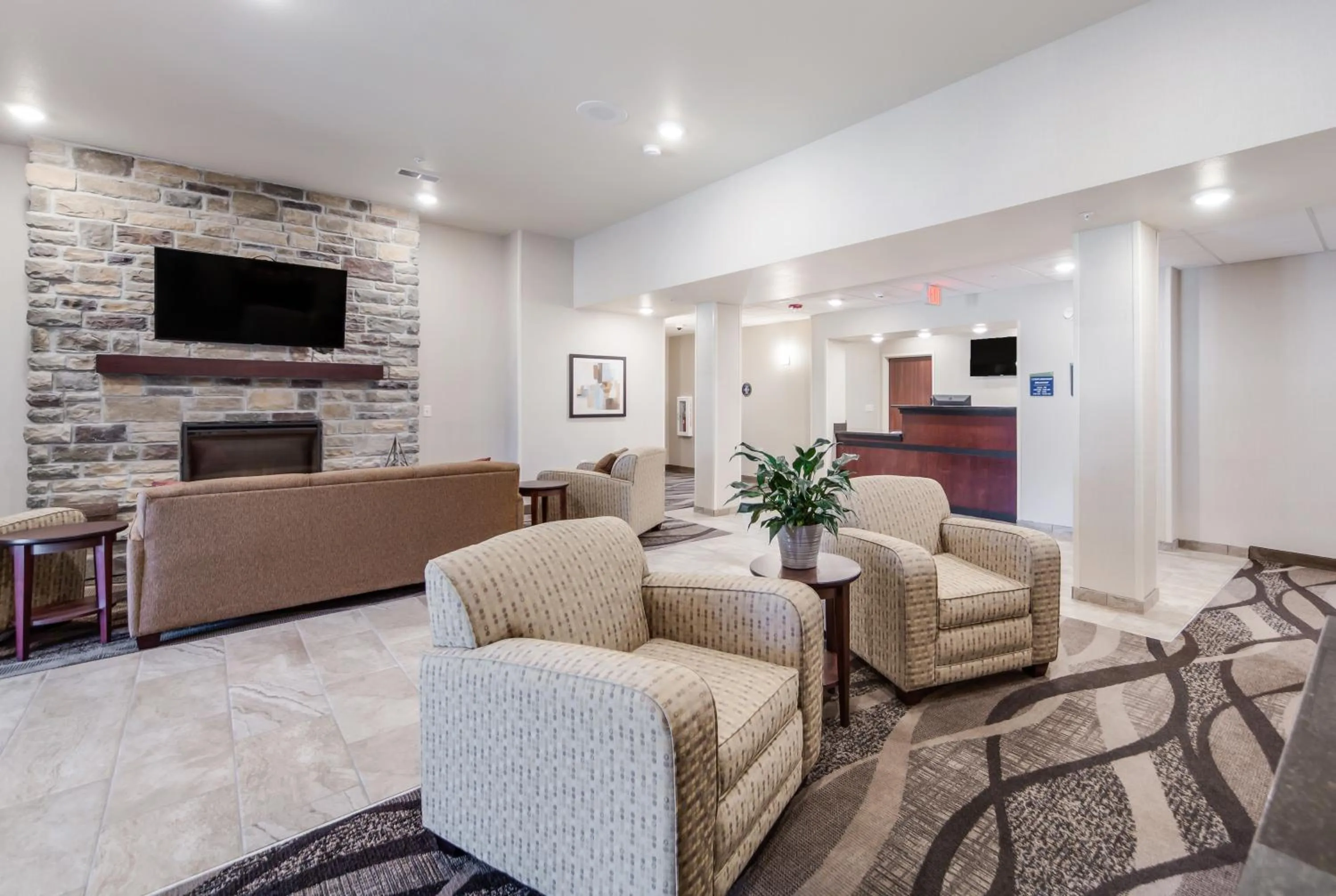 Lobby or reception in Cobblestone Inn & Suites-Fremont