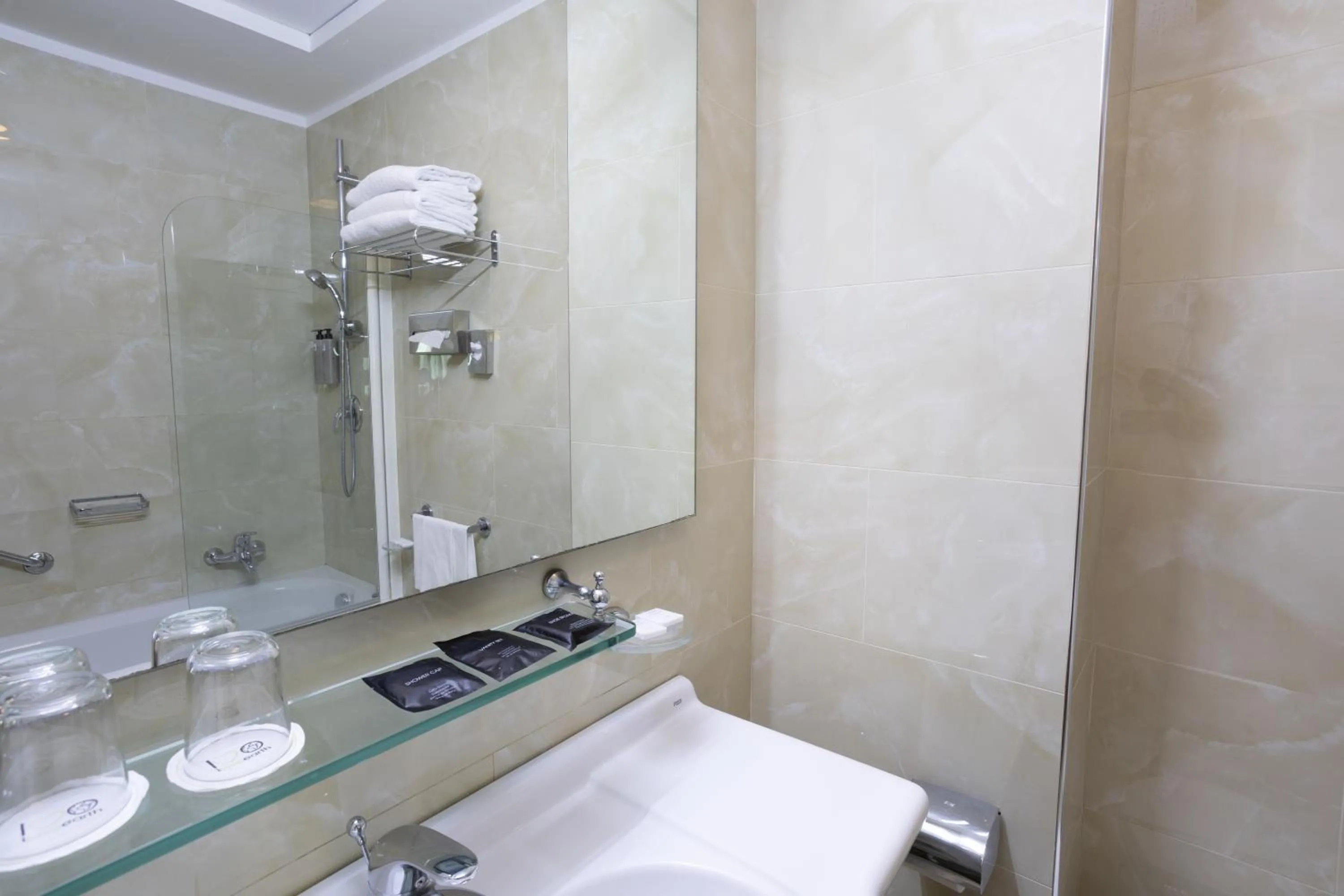 Bathroom in Grand Hotel Tiberio