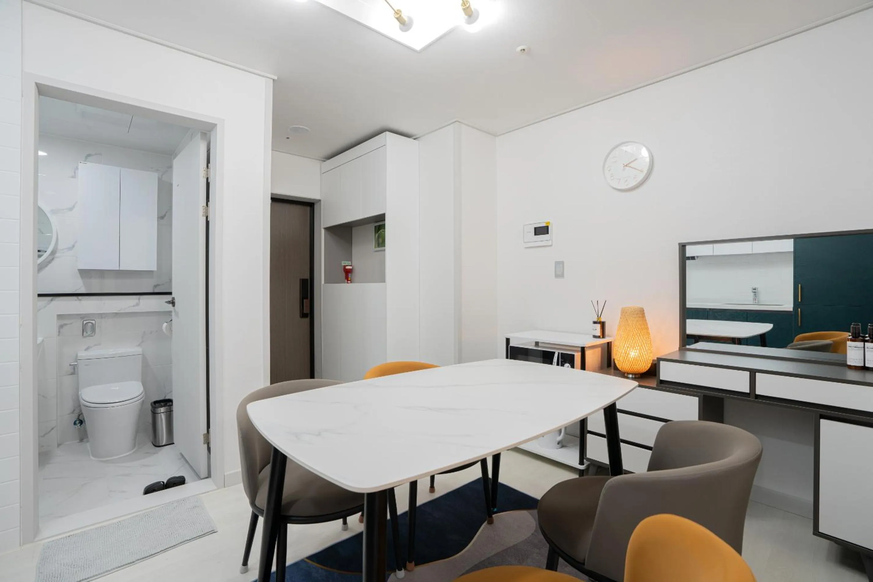 Jeju Seomun Residence Hotel