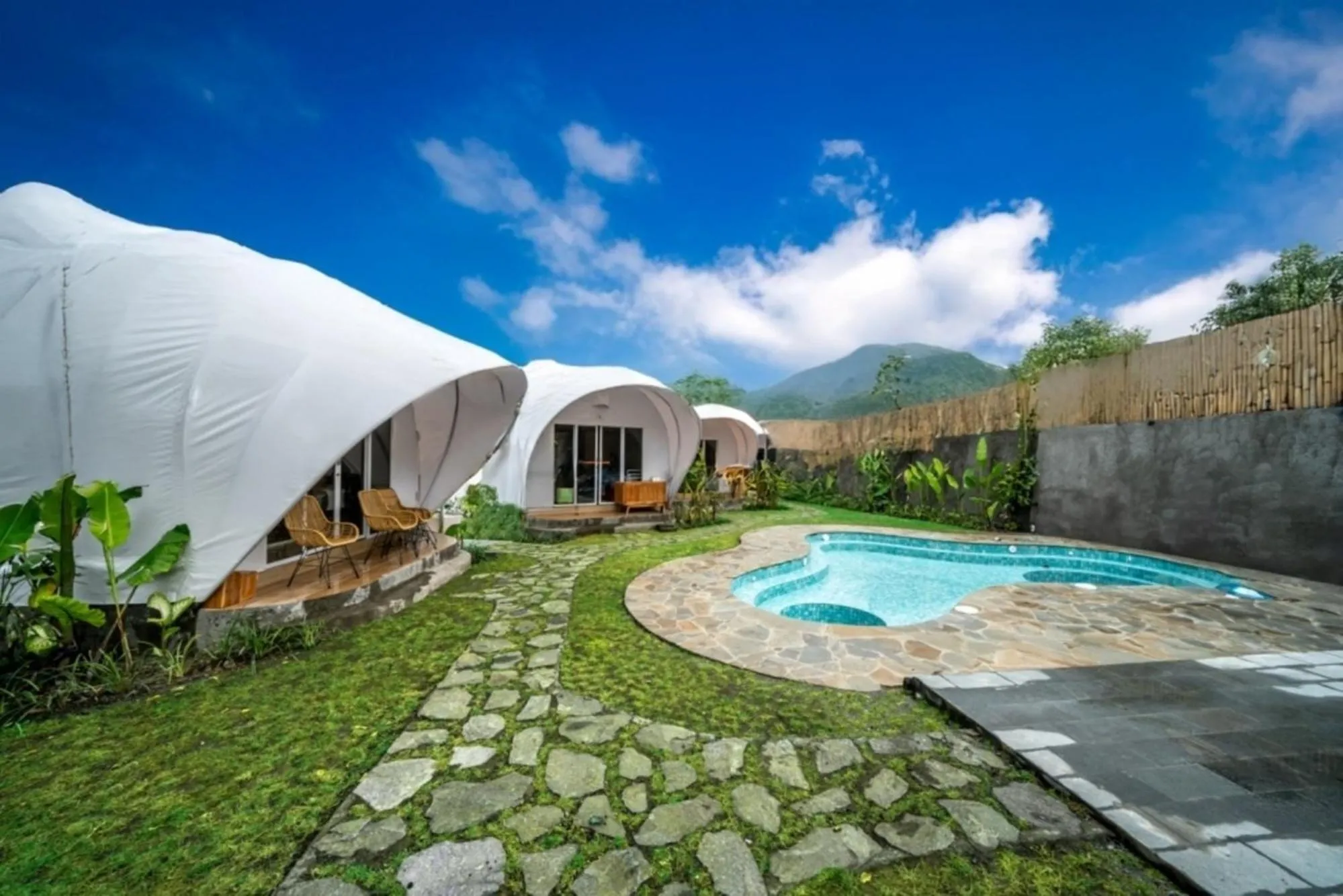 Pool view in The Dewi Kintamani Luxury Glamping and Natural Hotspring