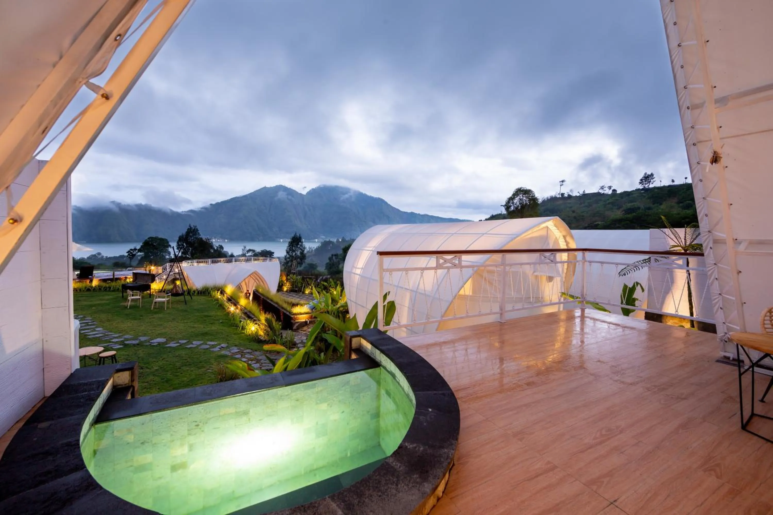 Swimming pool in The Dewi Kintamani Luxury Glamping and Natural Hotspring