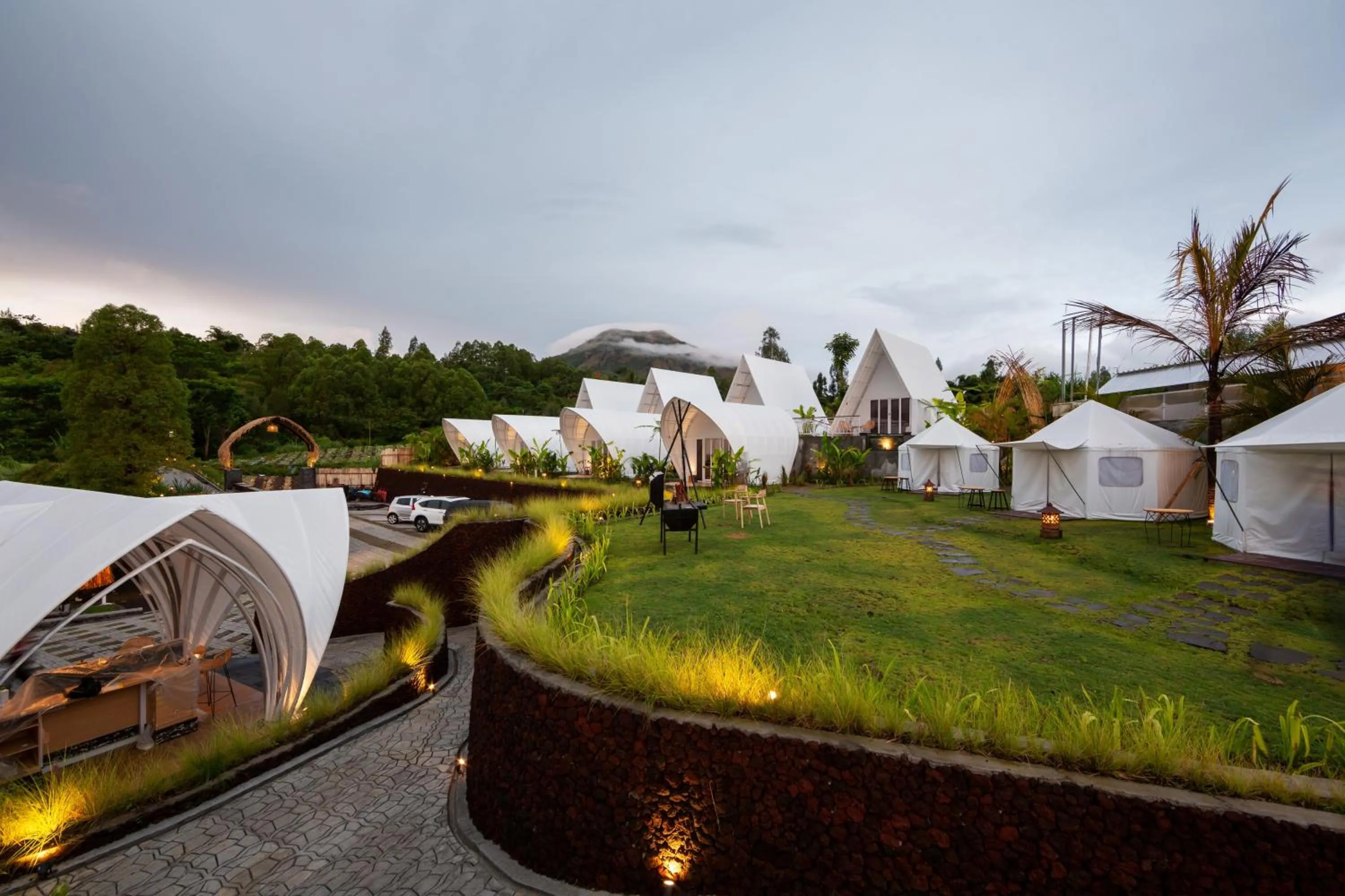 Garden in The Dewi Kintamani Luxury Glamping and Natural Hotspring