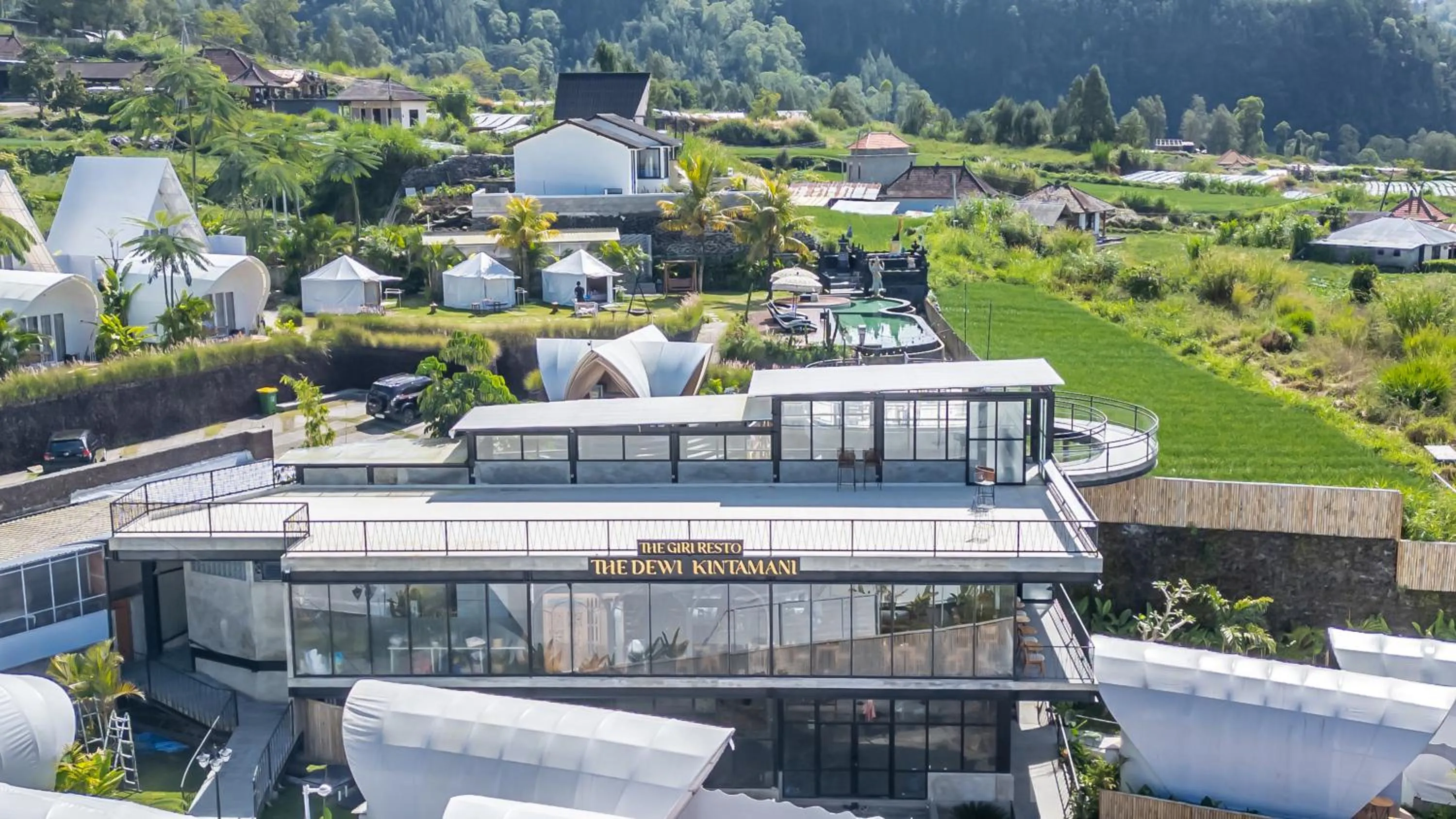 Restaurant/places to eat in The Dewi Kintamani Luxury Glamping and Natural Hotspring