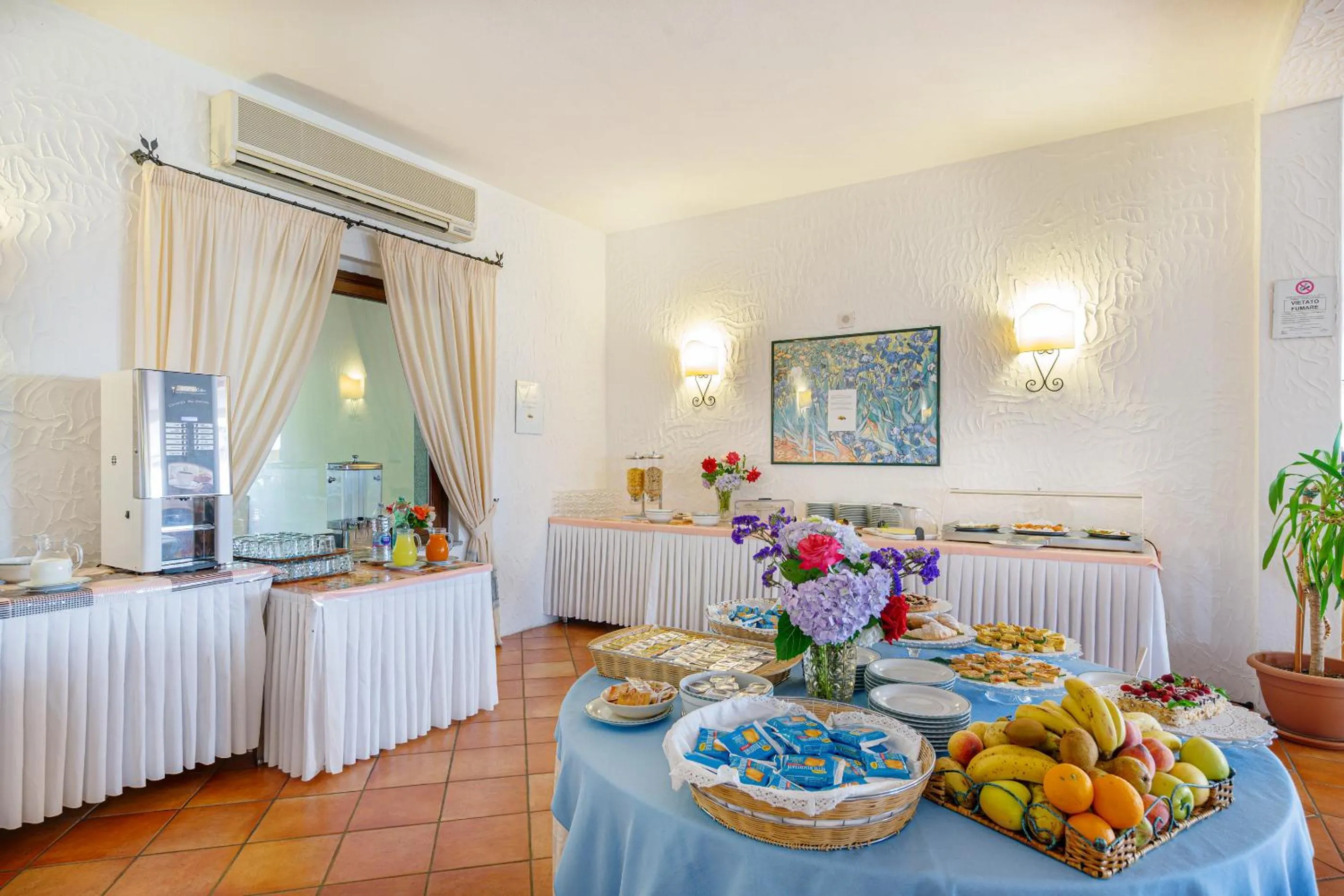 Food and drinks in Hotel San Trano