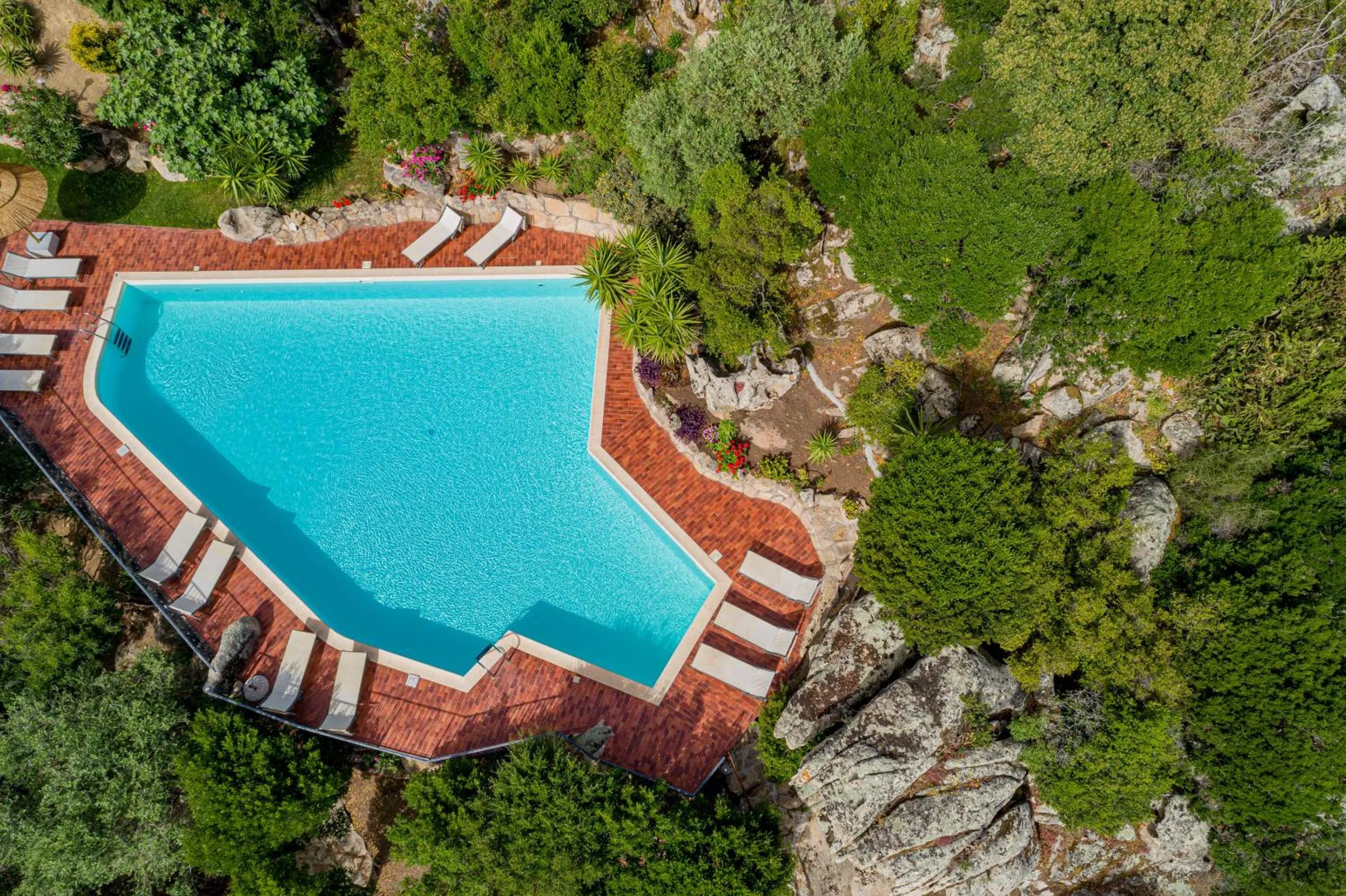Pool view in Hotel San Trano