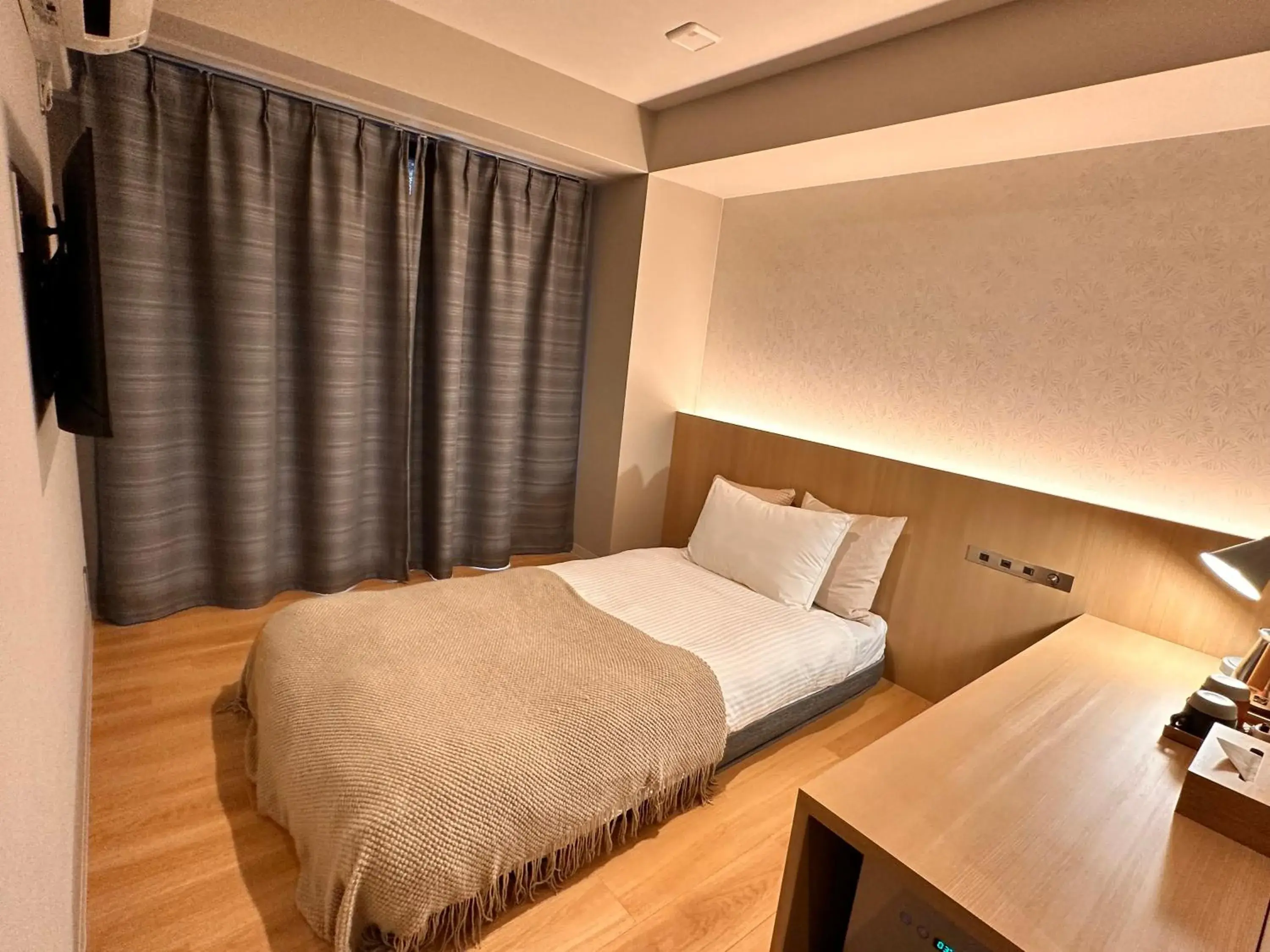 Standard Single Room in R Hotel Namba Standard Single Room in R Hotel Namba