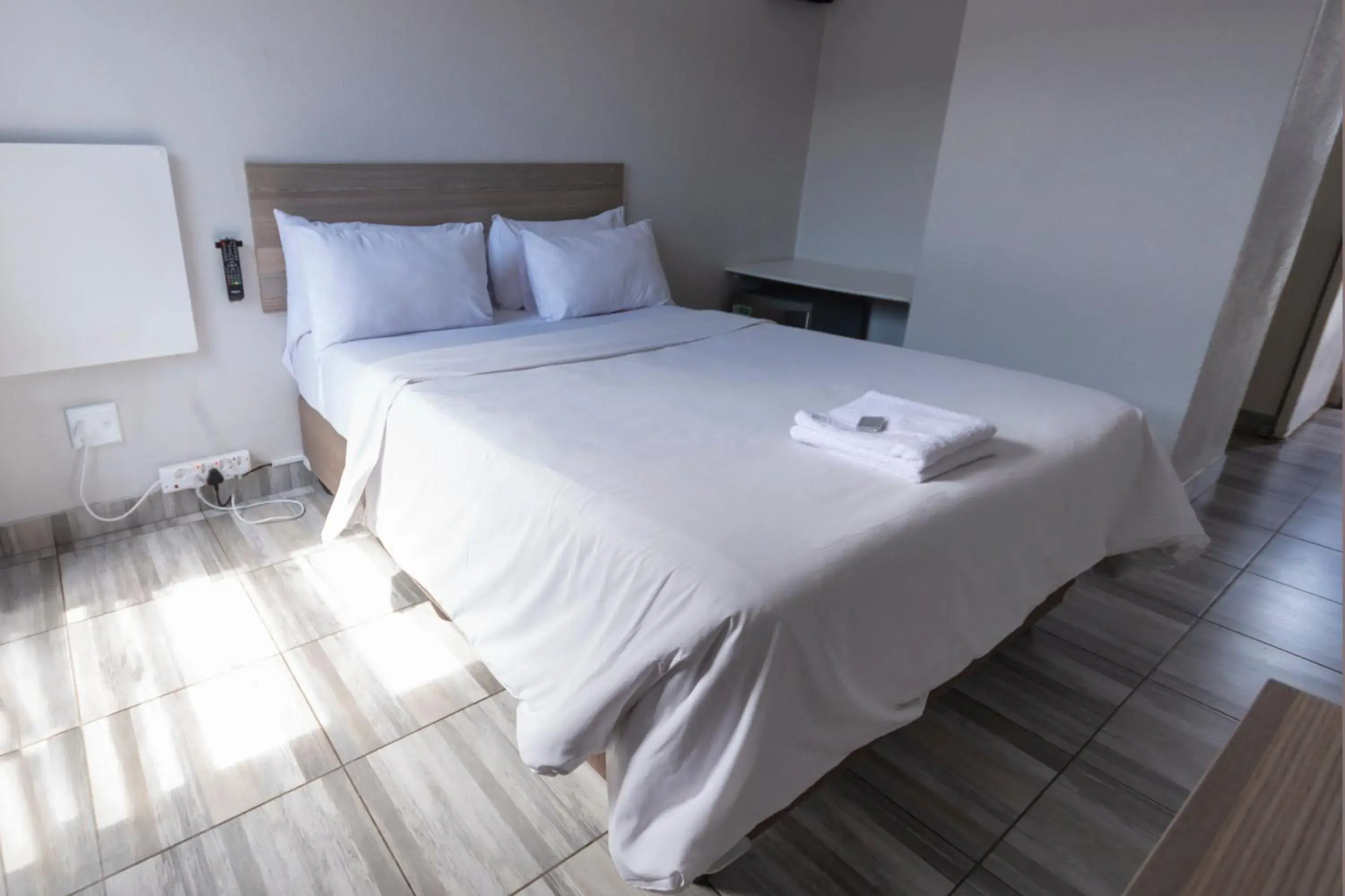 Deluxe Room in Ecomotel O.R.Tambo Deluxe Room in Ecomotel O.R.Tambo