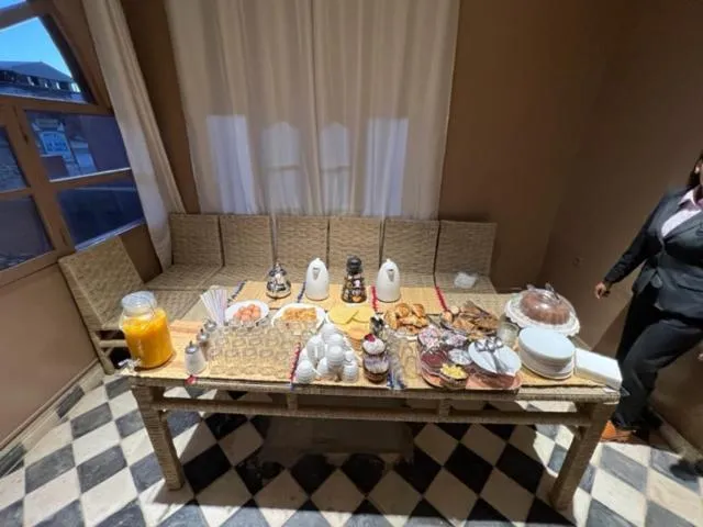 Restaurant/places to eat in ETOILE FILANTE D Or