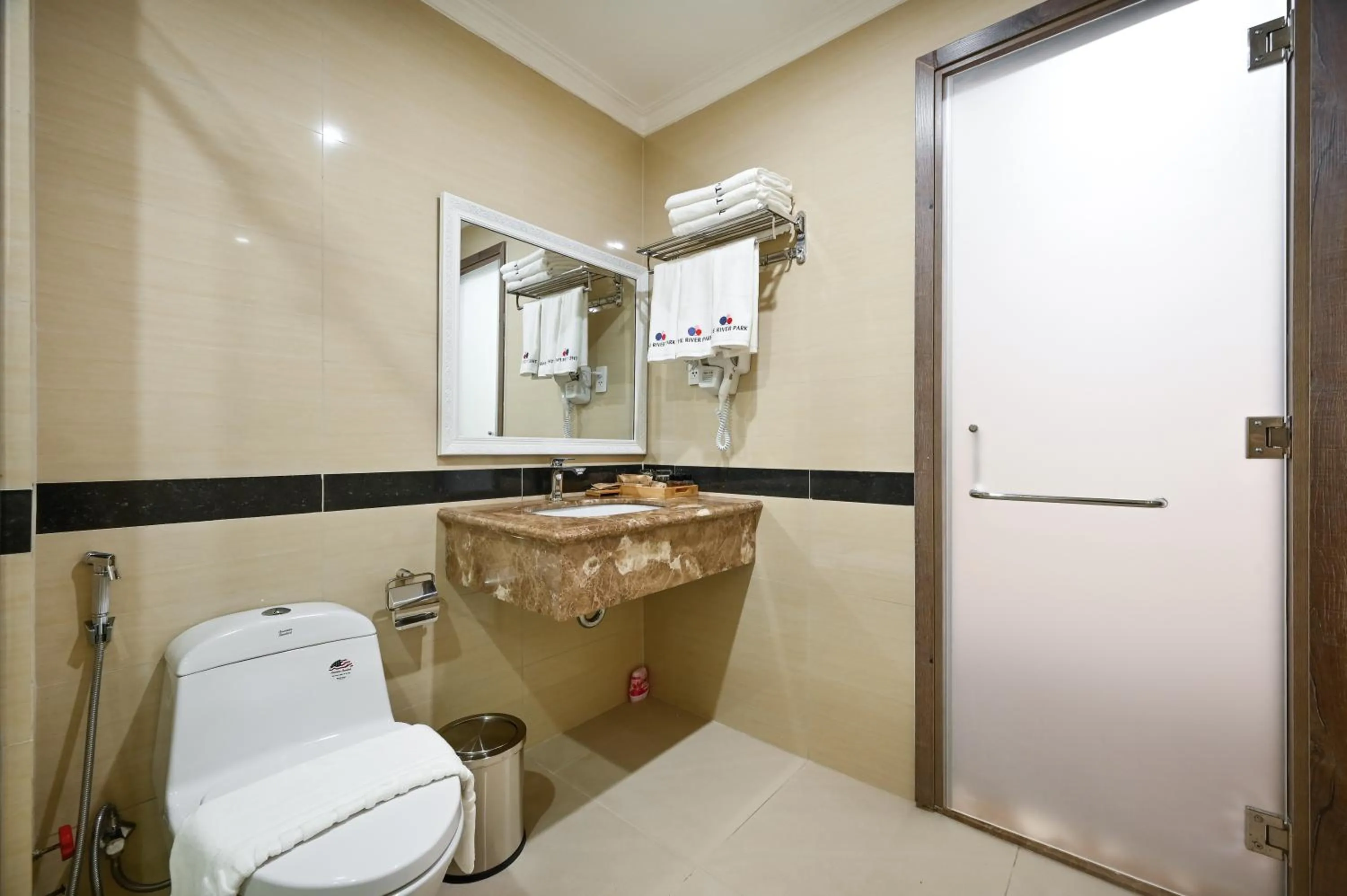 The River Park Hotel