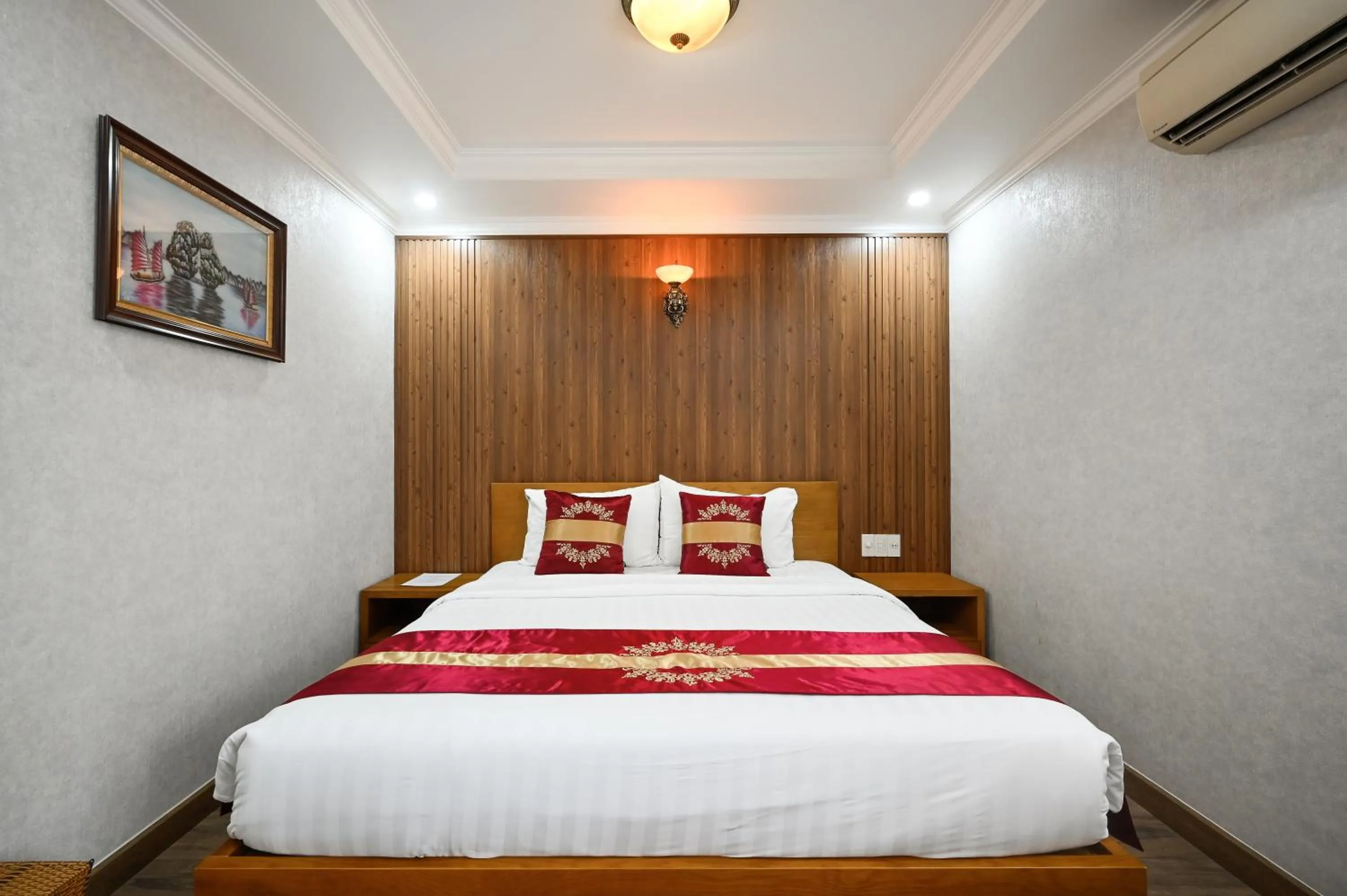 Bed in The River Park Hotel