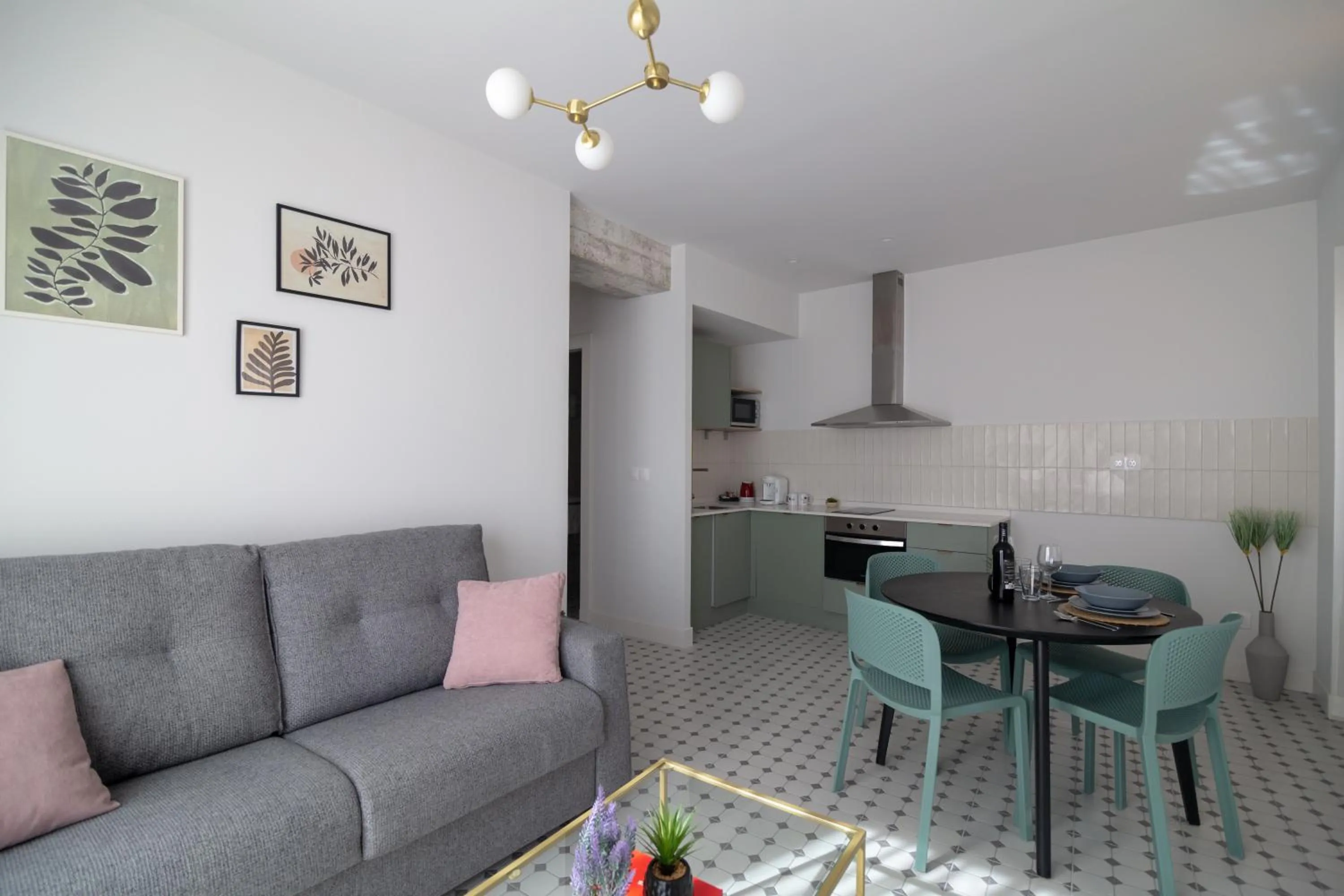 Living room in Apartamentos Teatro by Be Alicante