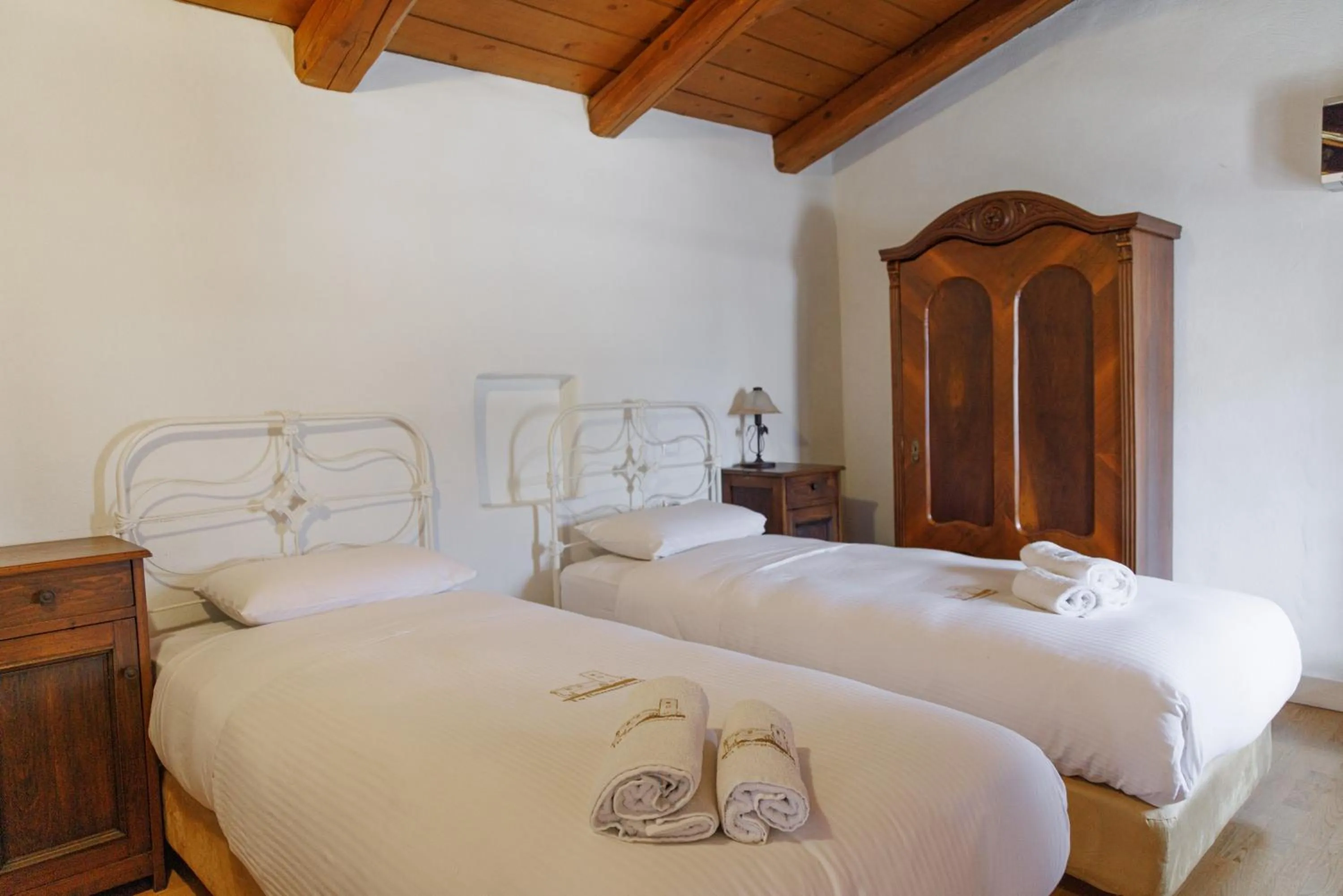Bedroom, Bed in Lithos Stone Suites
