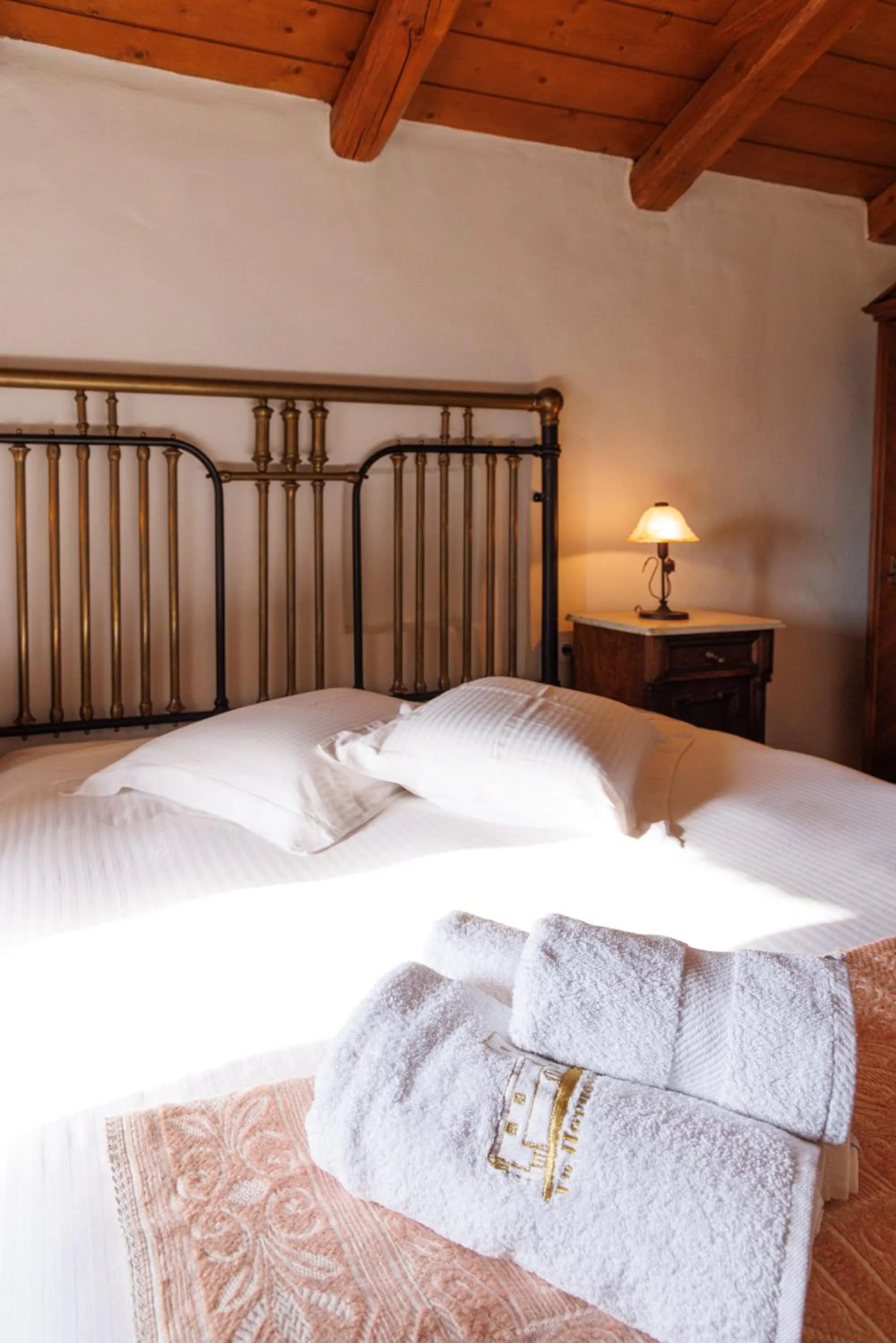 Bedroom, Bed in Lithos Stone Suites