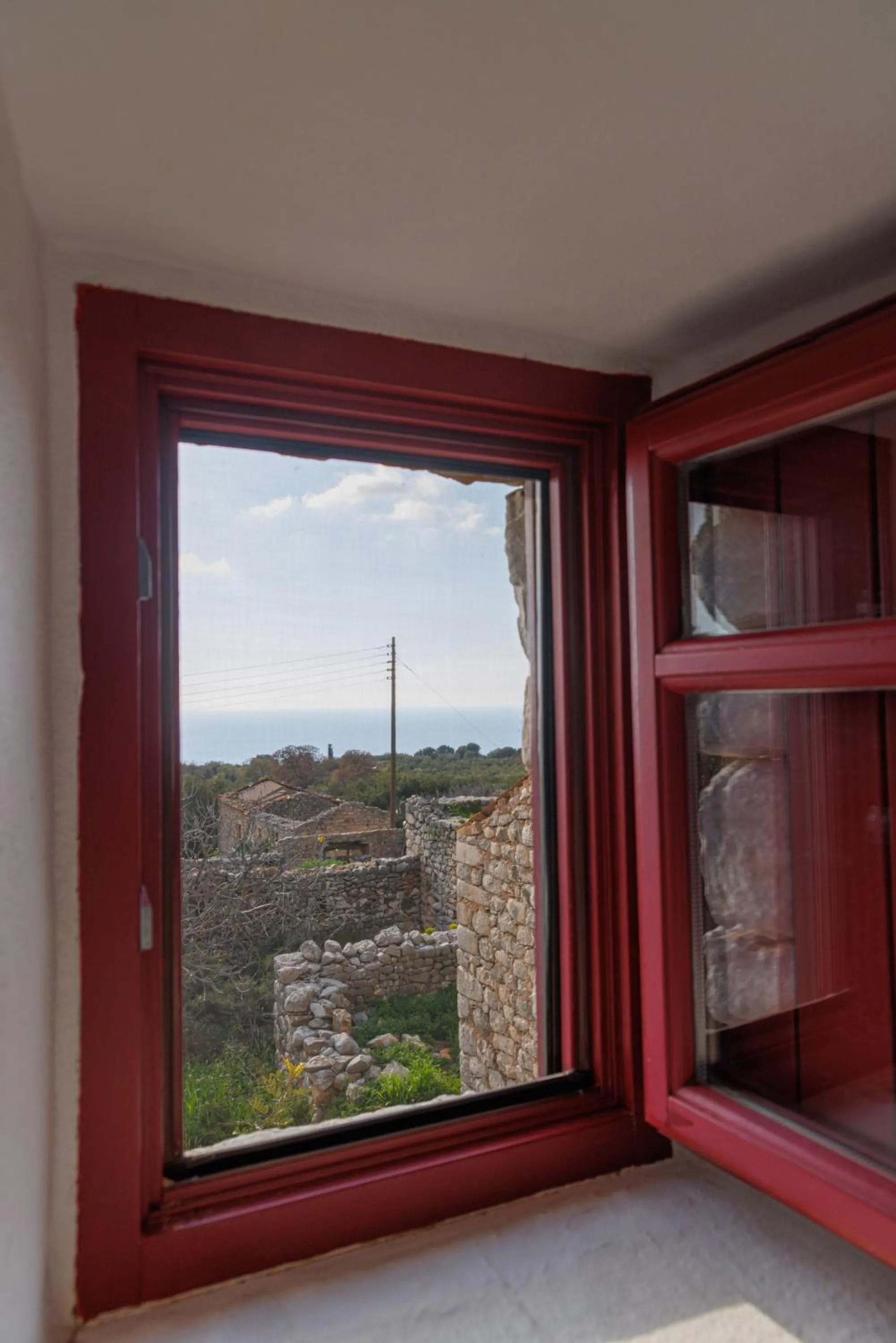 Location in Lithos Stone Suites