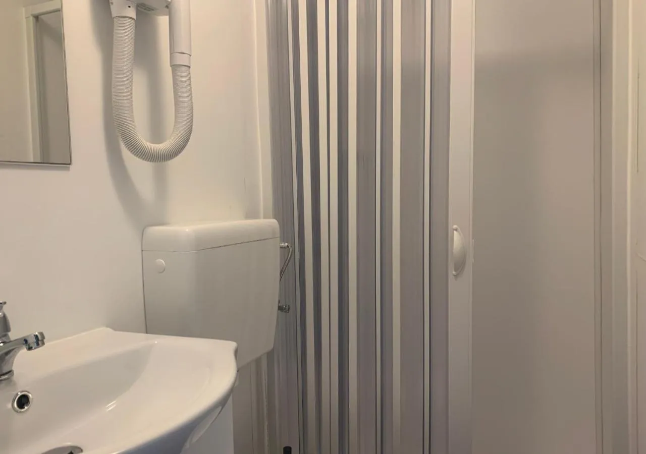 Shower in Village Camping Santa Fortunata - Campogaio