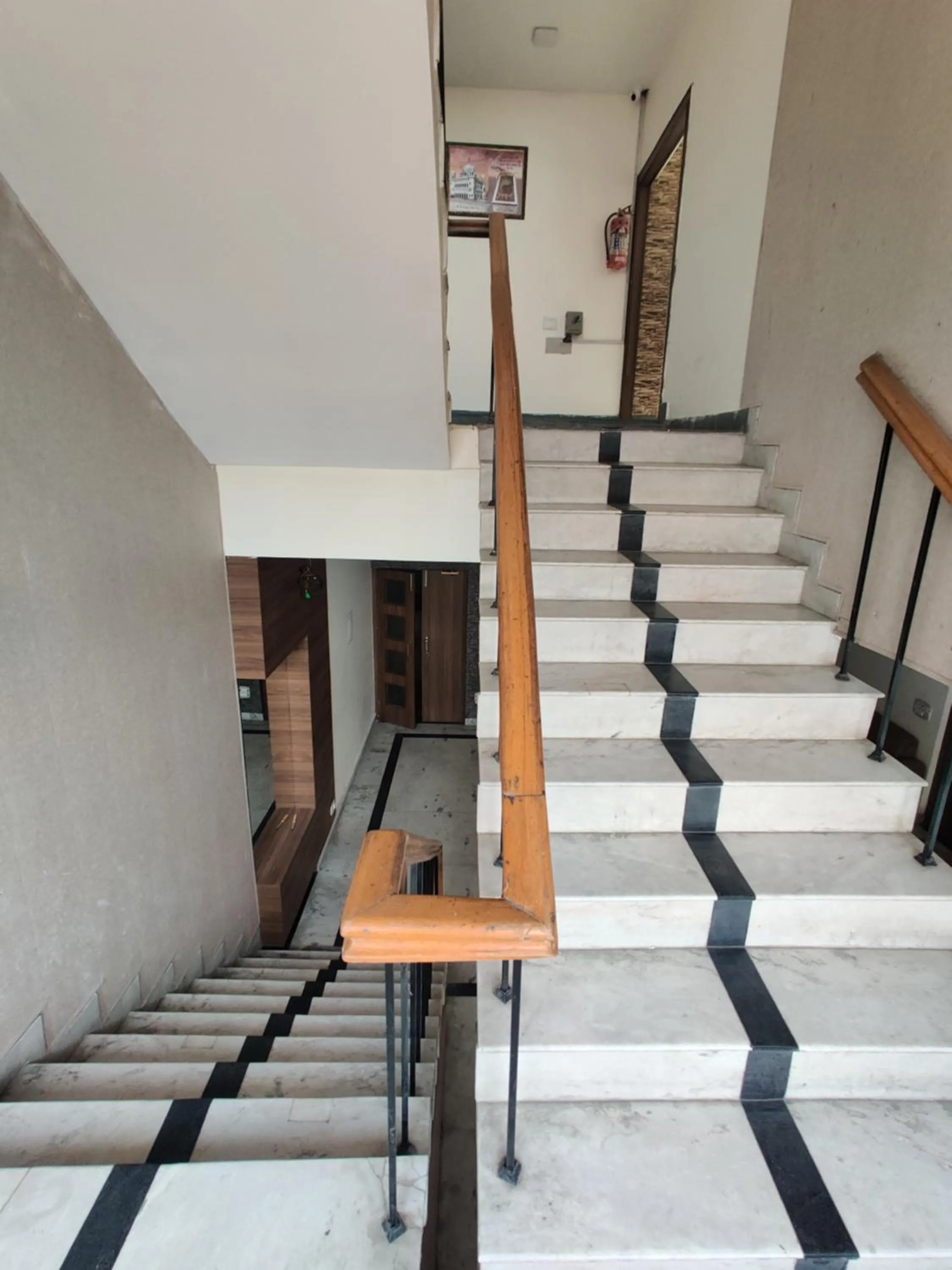 Lobby or reception in Raj Darbar - 10 Meter From Golden Temple