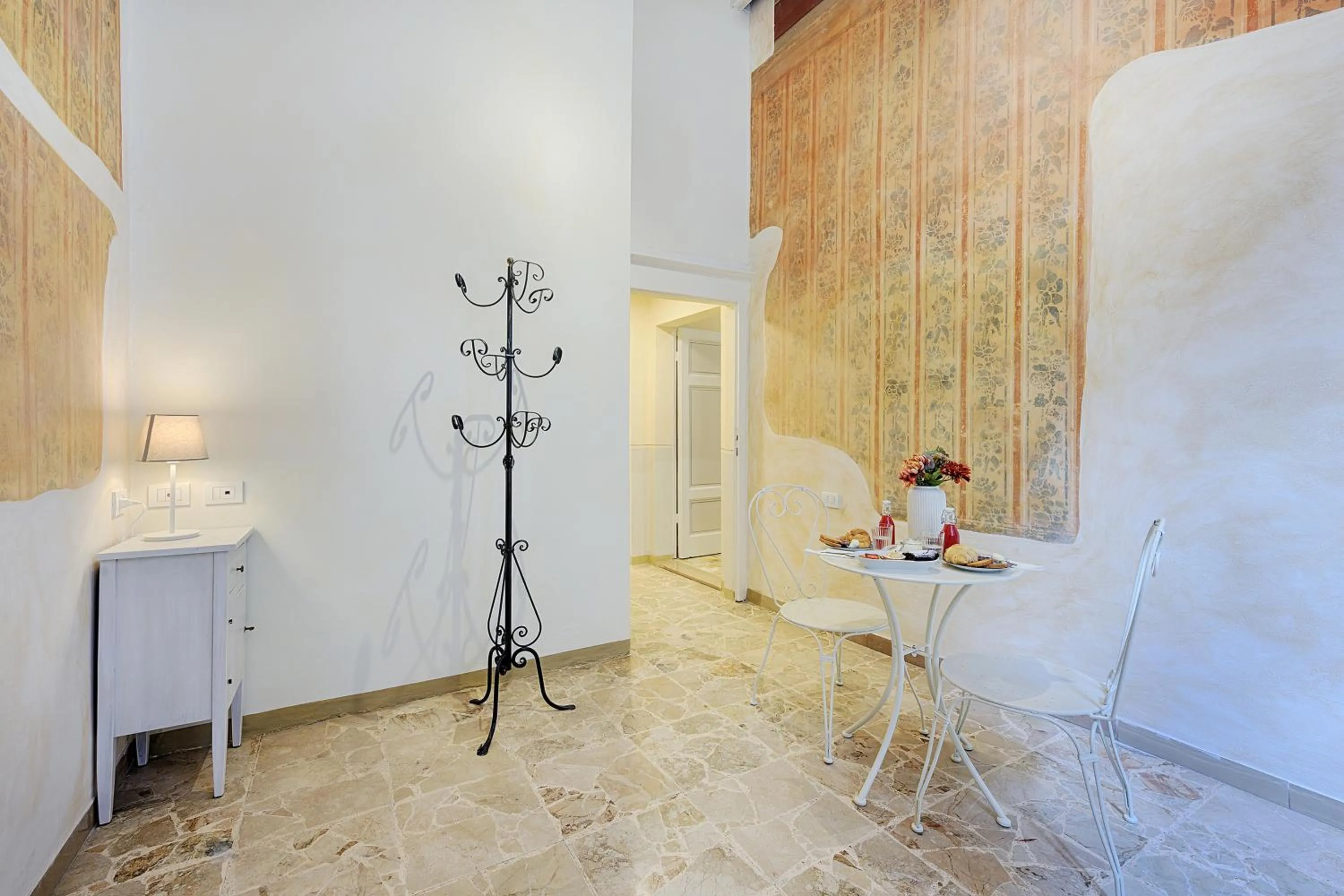 Decorative detail in I Merli di Ada