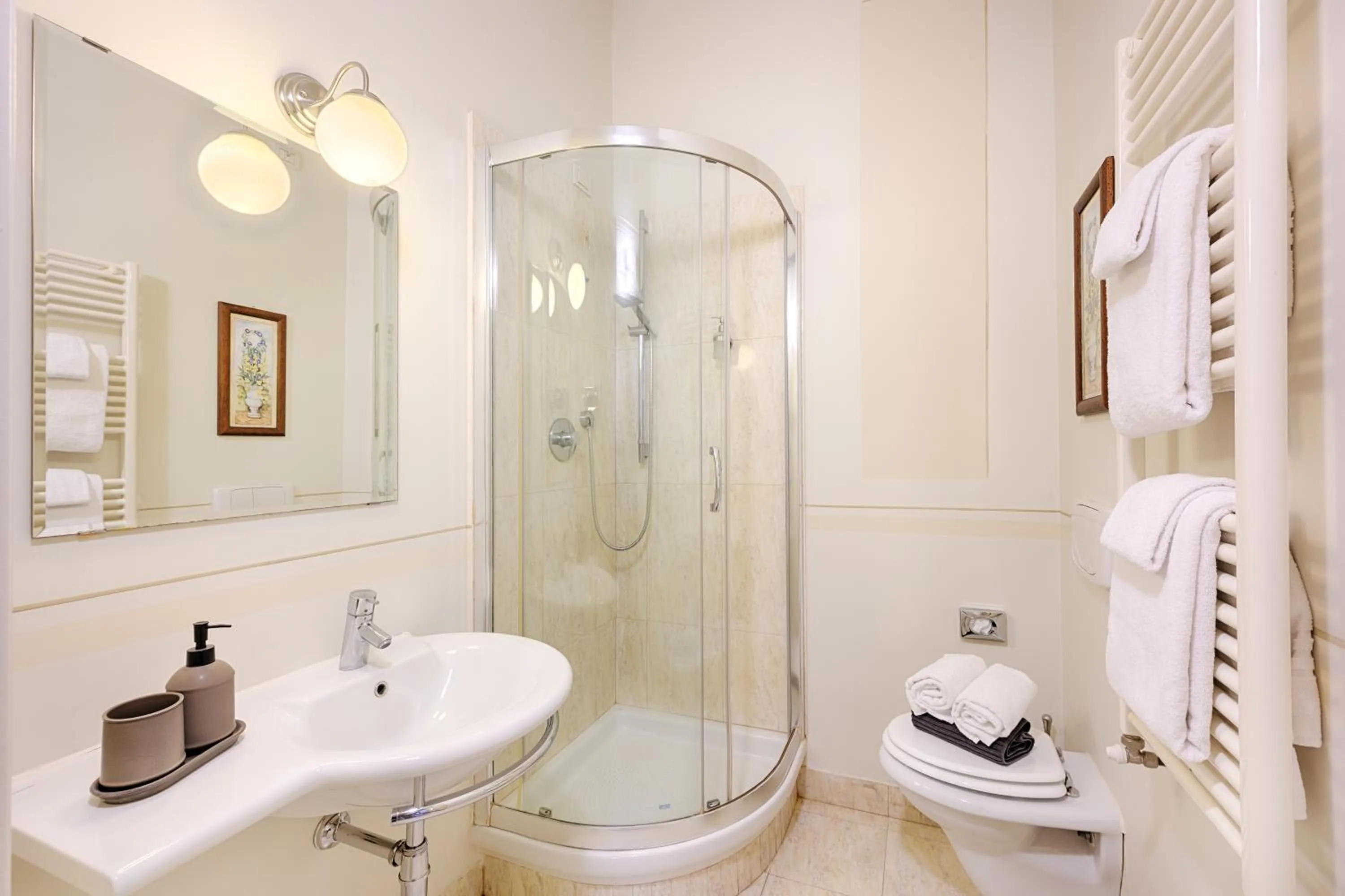 Shower in I Merli di Ada