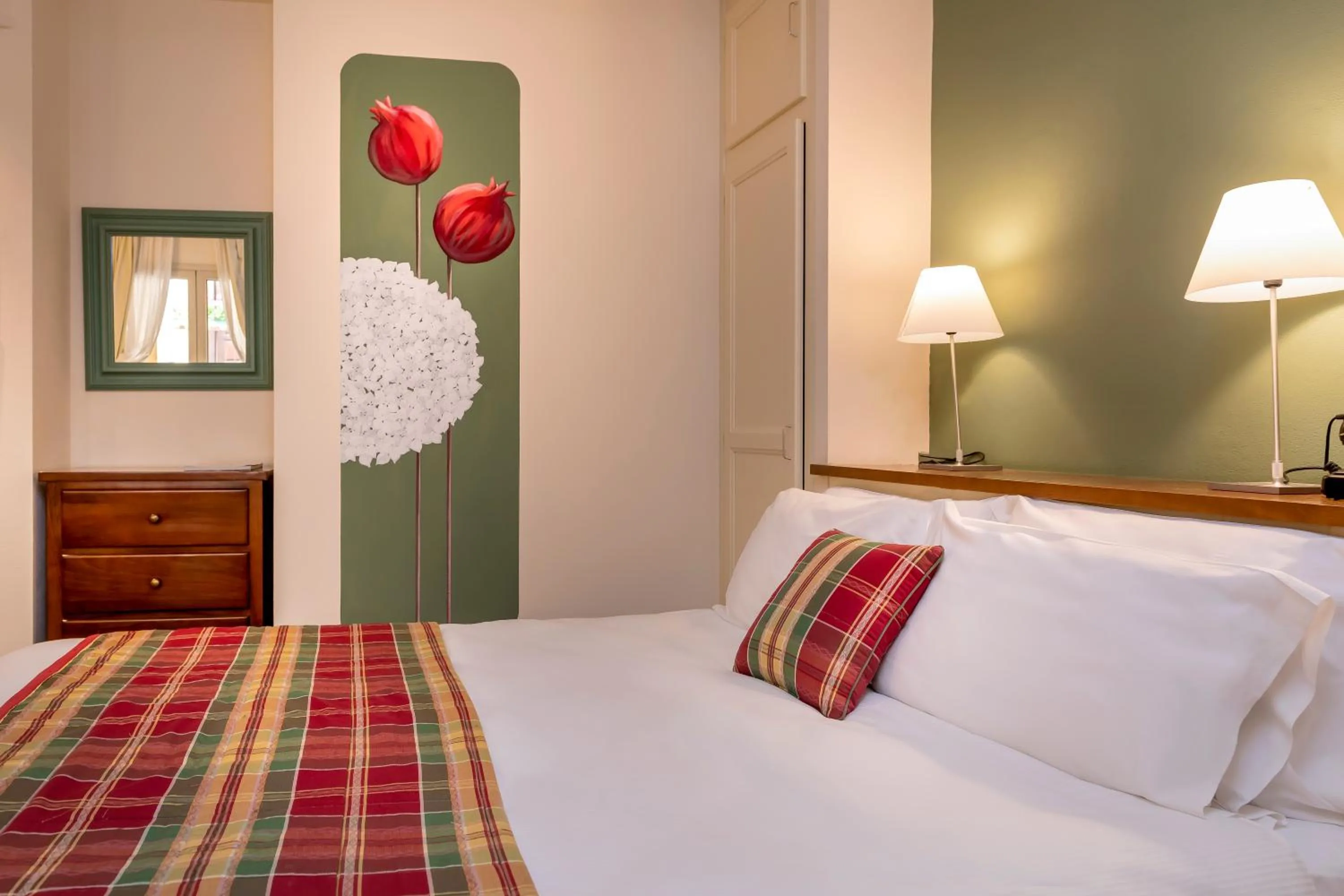 Bedroom, Bed in Bijou Hotel