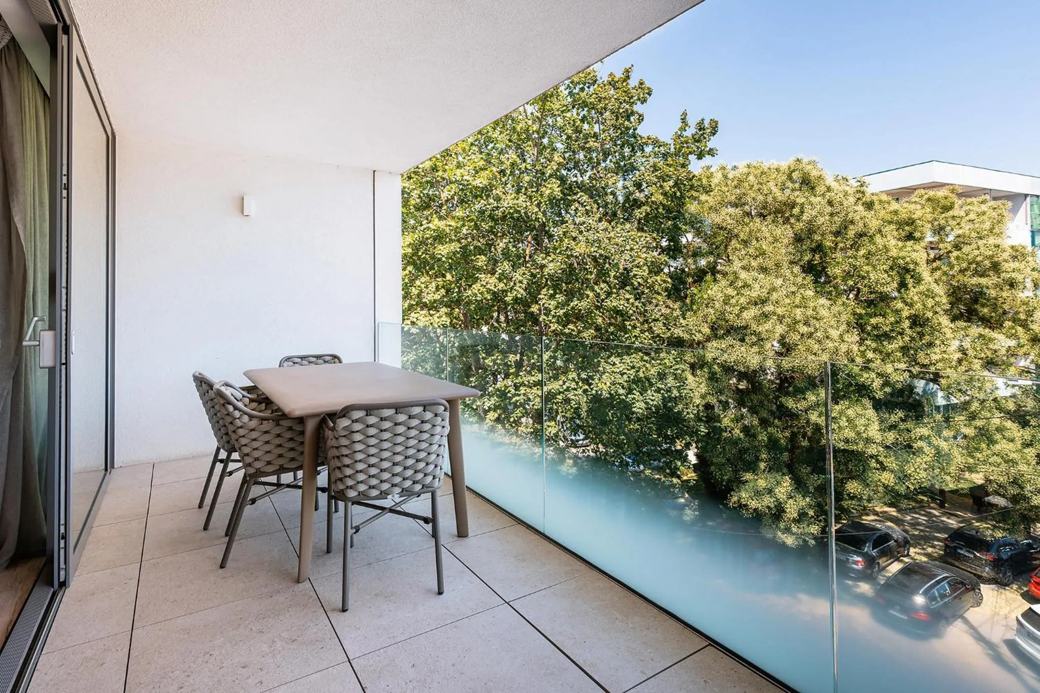 Balcony/Terrace in Amaris ApartHotel la 2 Pași de Plajă & Parcare Gratuită