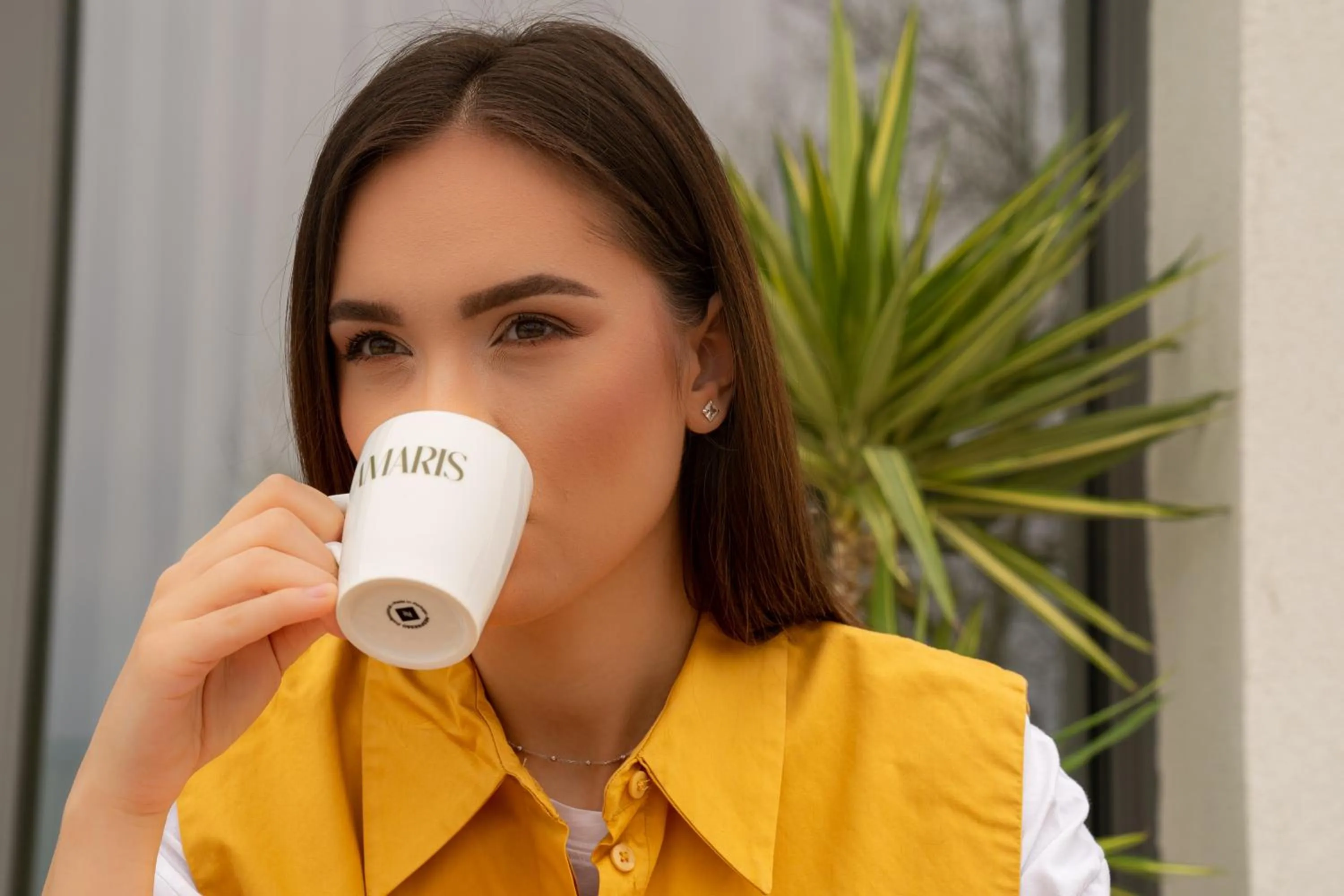 People in Amaris ApartHotel la 2 Pași de Plajă & Parcare Gratuită