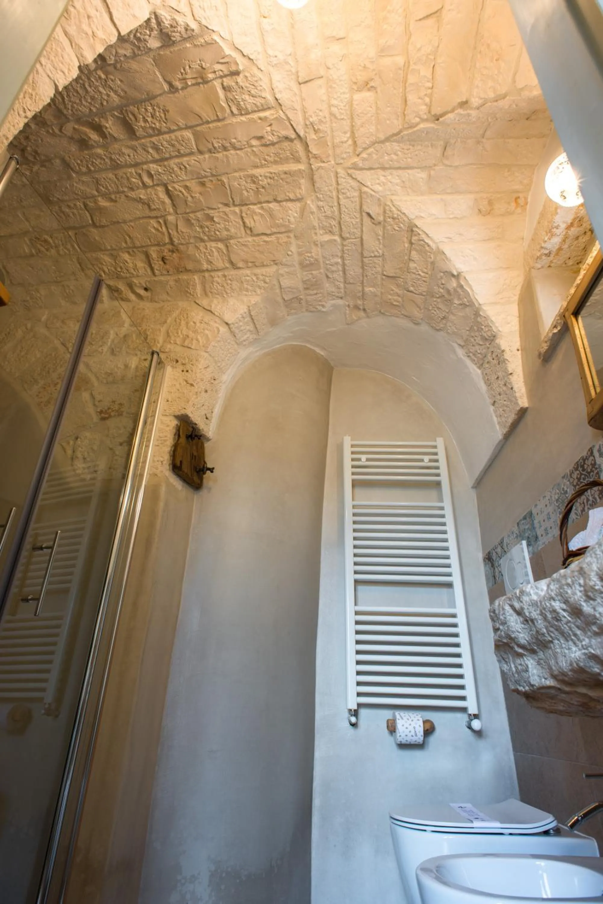 Bathroom in Trulli Holiday Albergo Diffuso