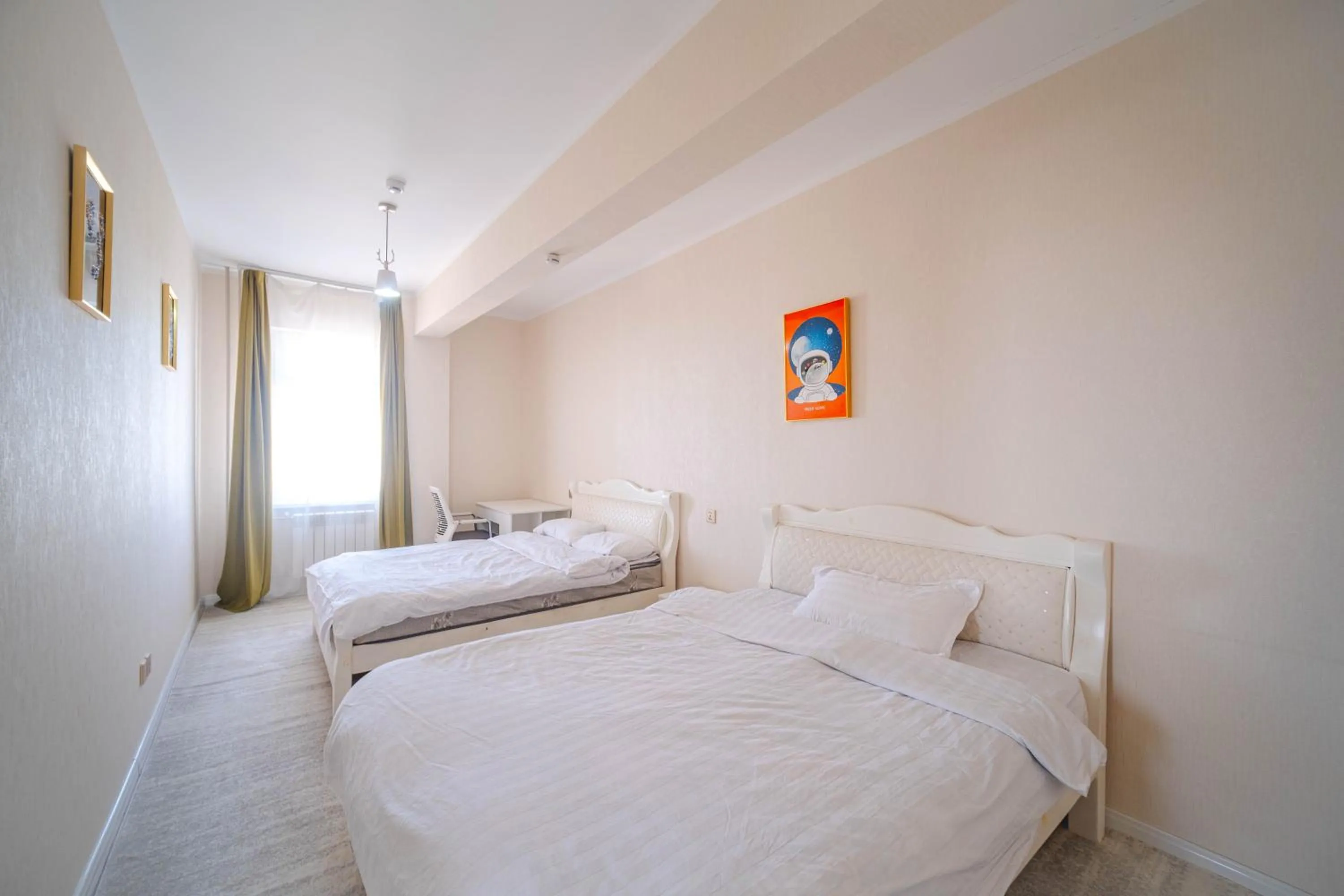 Bed in Eagle Town Serviced Apartment