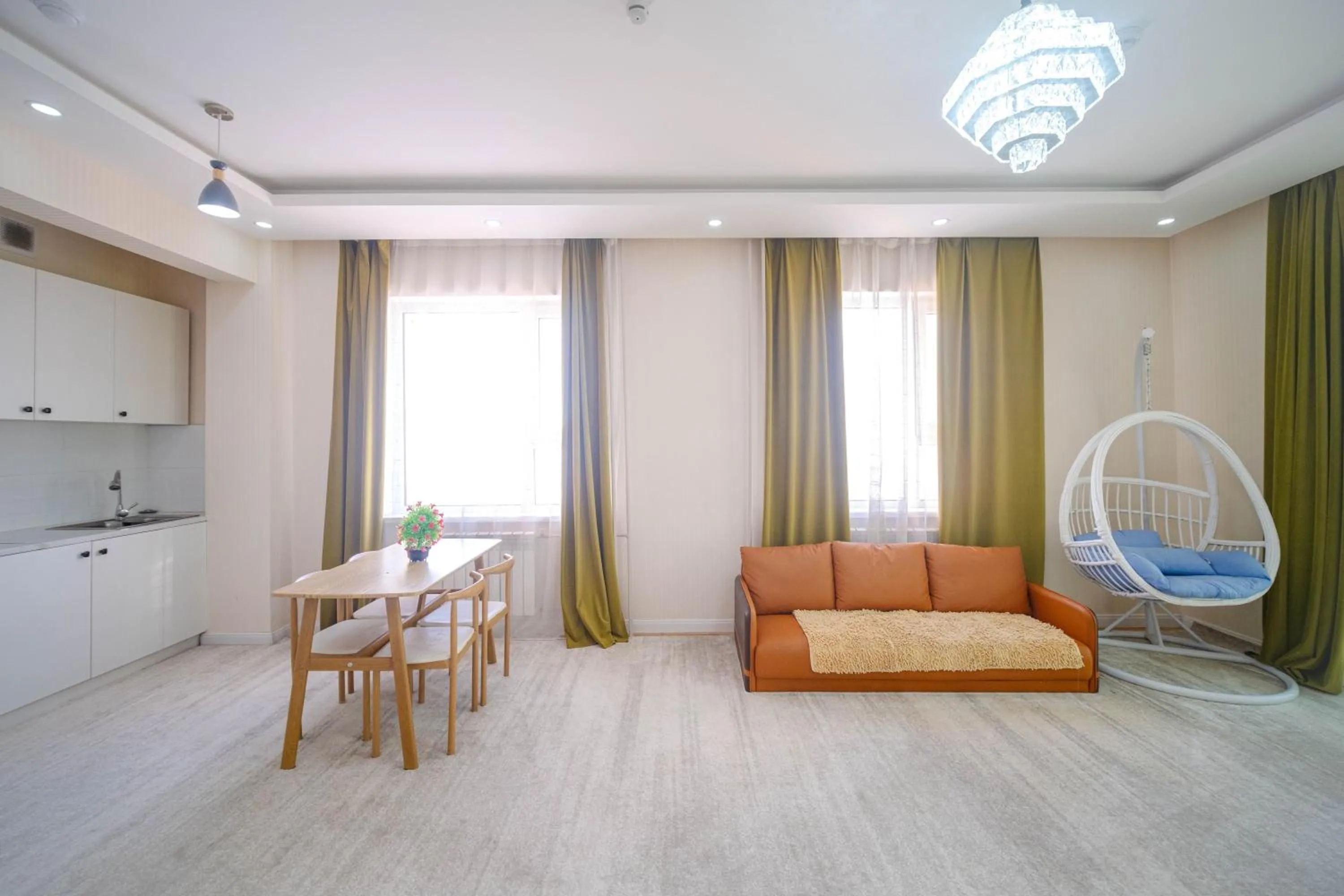 Eagle Town Serviced Apartment