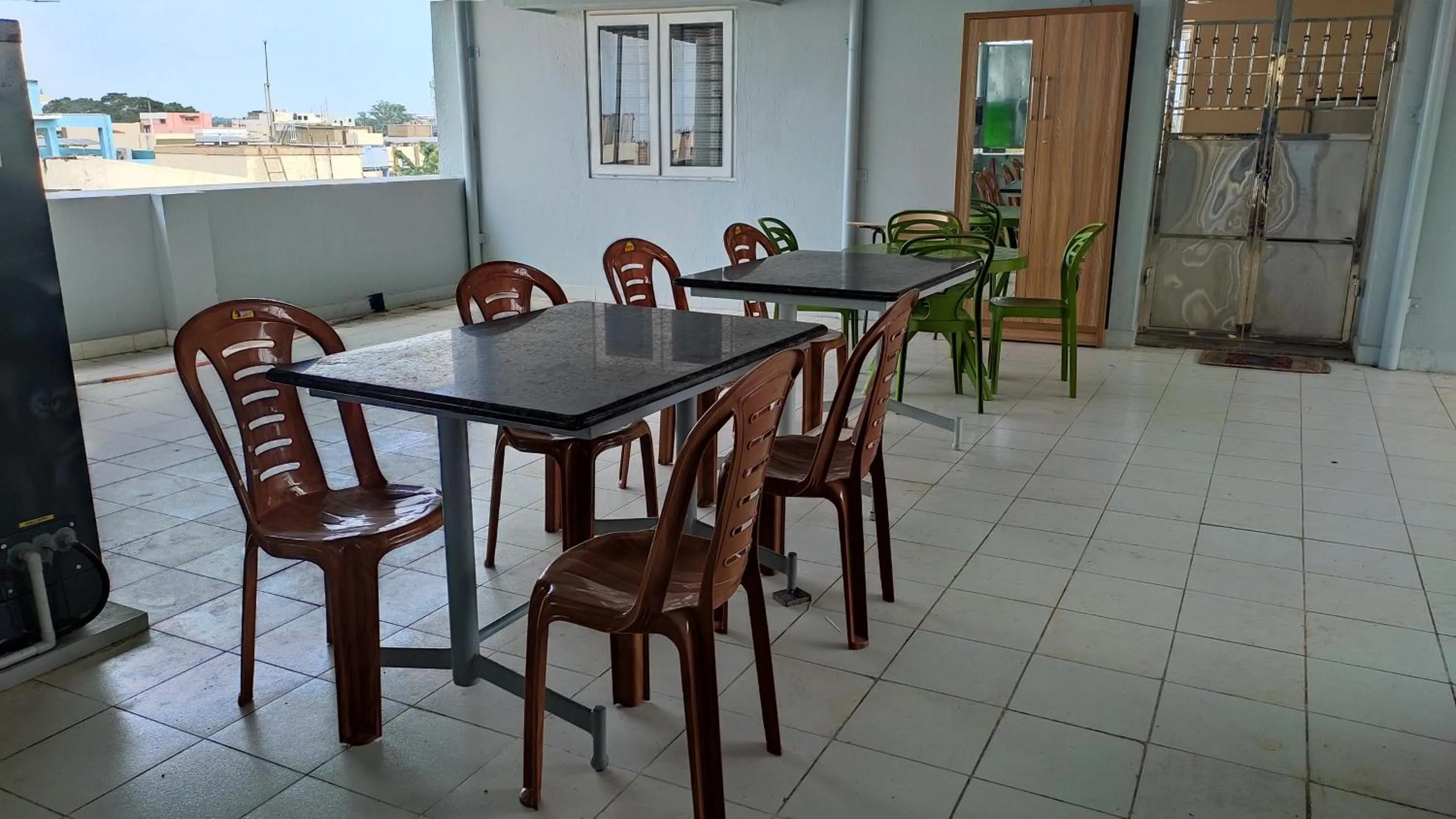 Dining area in Hotel Grand Stay