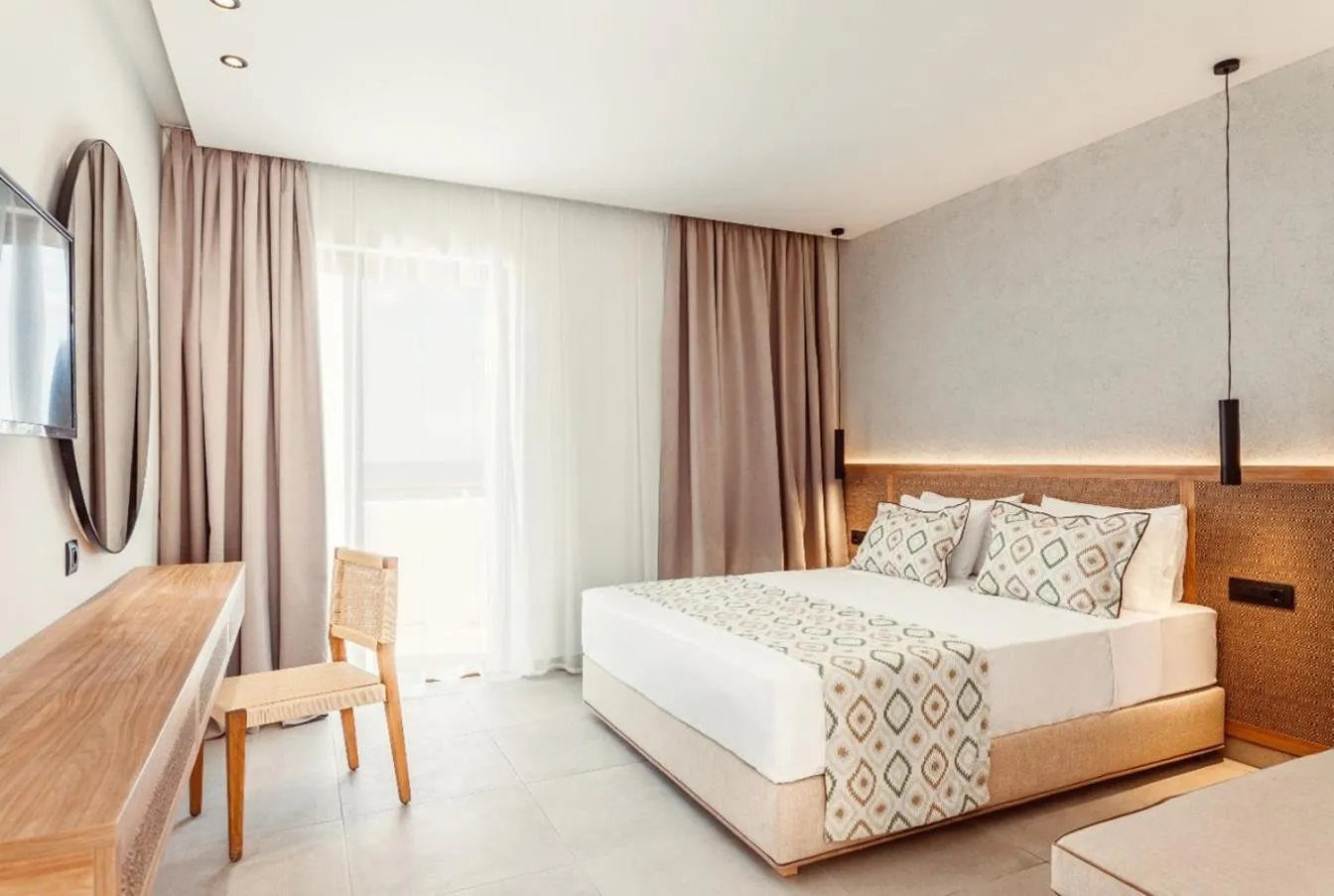 Bed in Blue Sea Island