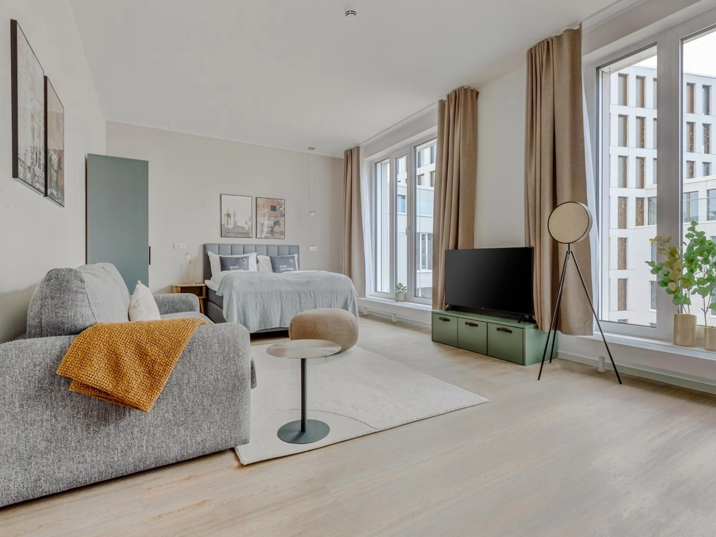 TV and multimedia in Limehome Berlin Müllerstraße - Digital Access