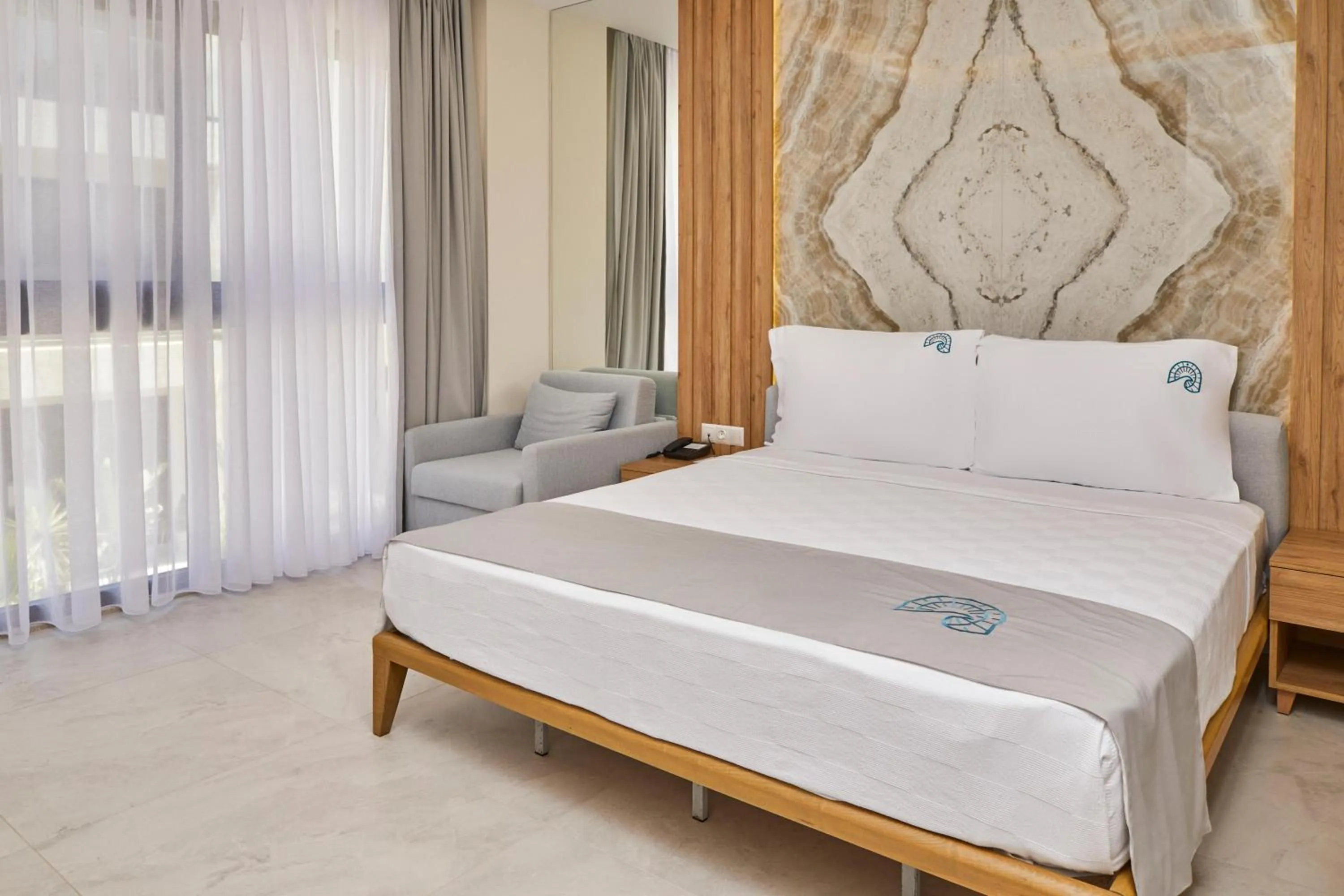Bedroom, Bed in Rammos Hotel Bodrum - Special Class