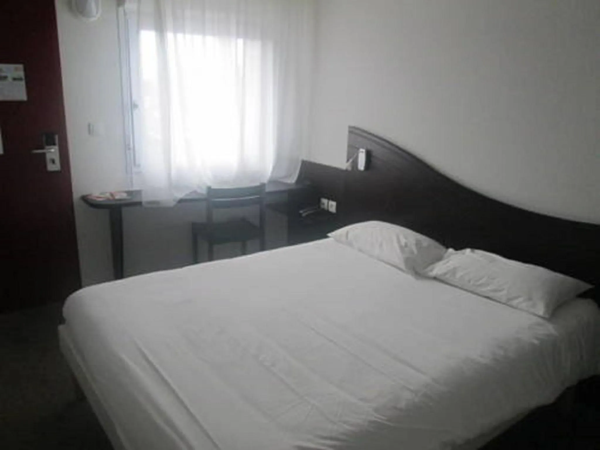 Bedroom, Bed in Enzo Hotels Quimperle By Kyriad Direct