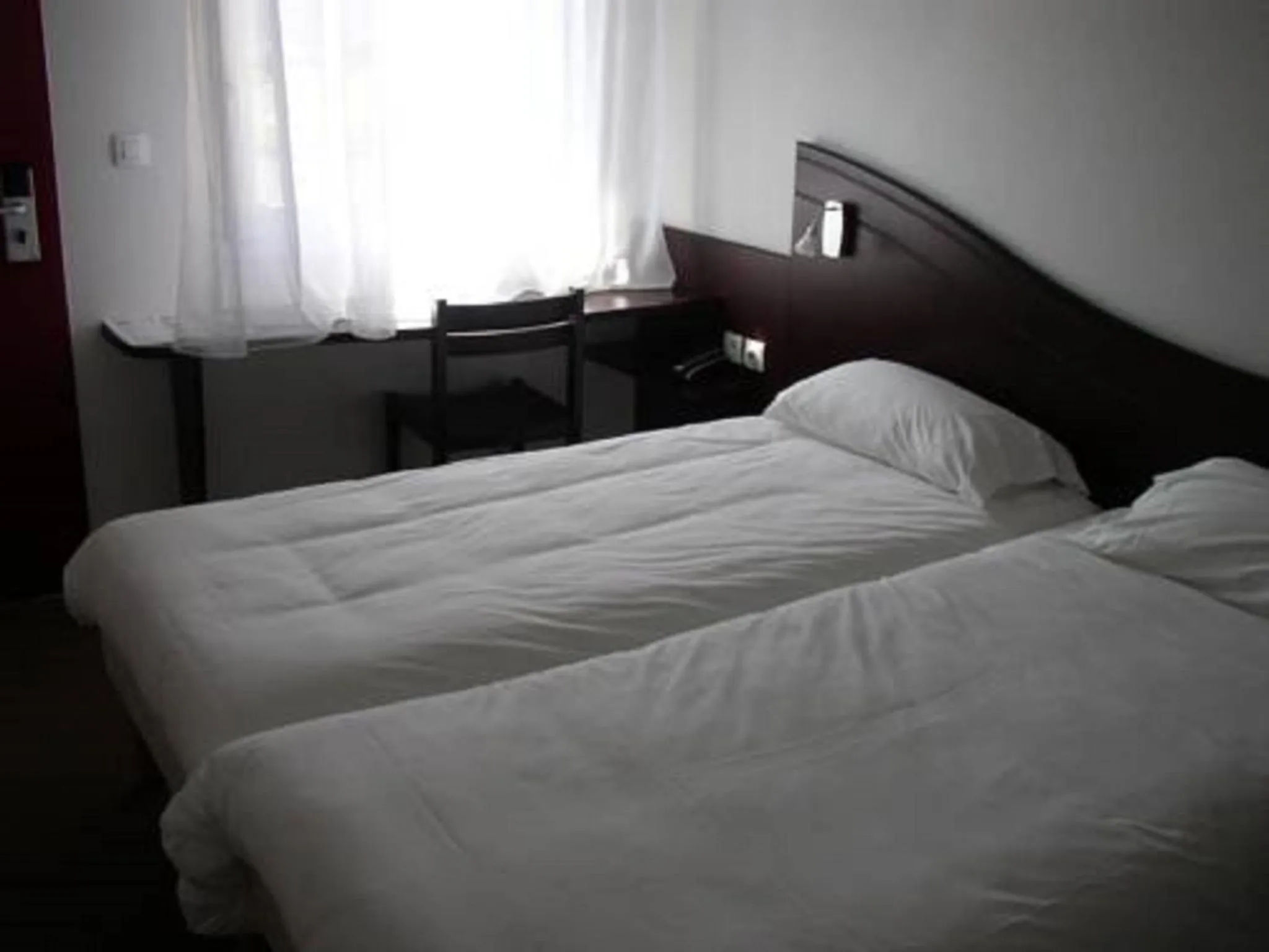 Bedroom, Bed in Enzo Hotels Quimperle By Kyriad Direct