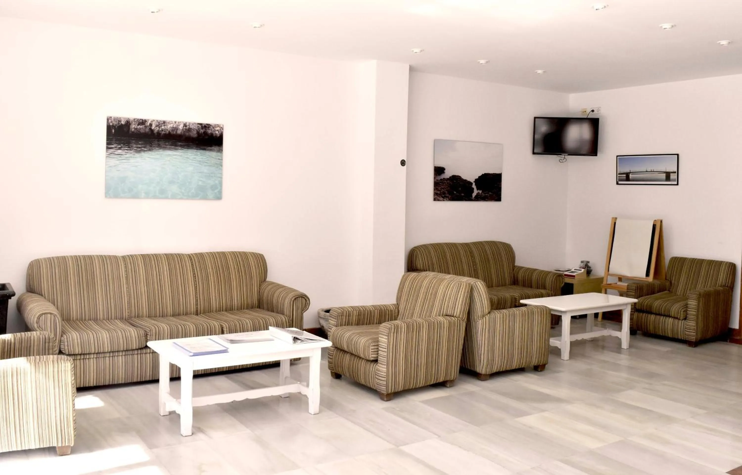 Lobby or reception in Apartamentos Arcos Playa