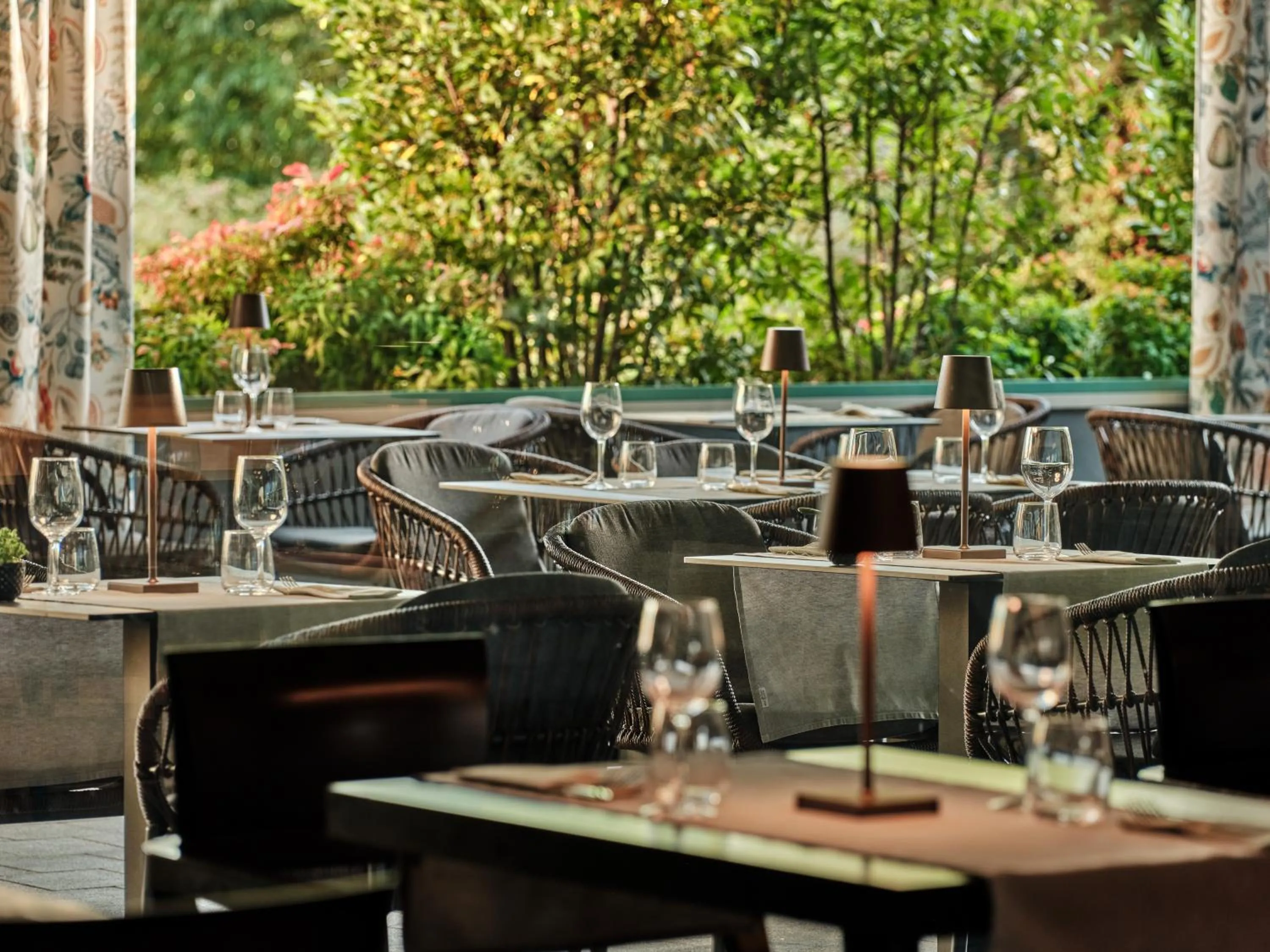 Restaurant/places to eat in Crowne Plaza Milan - Malpensa Airport by IHG