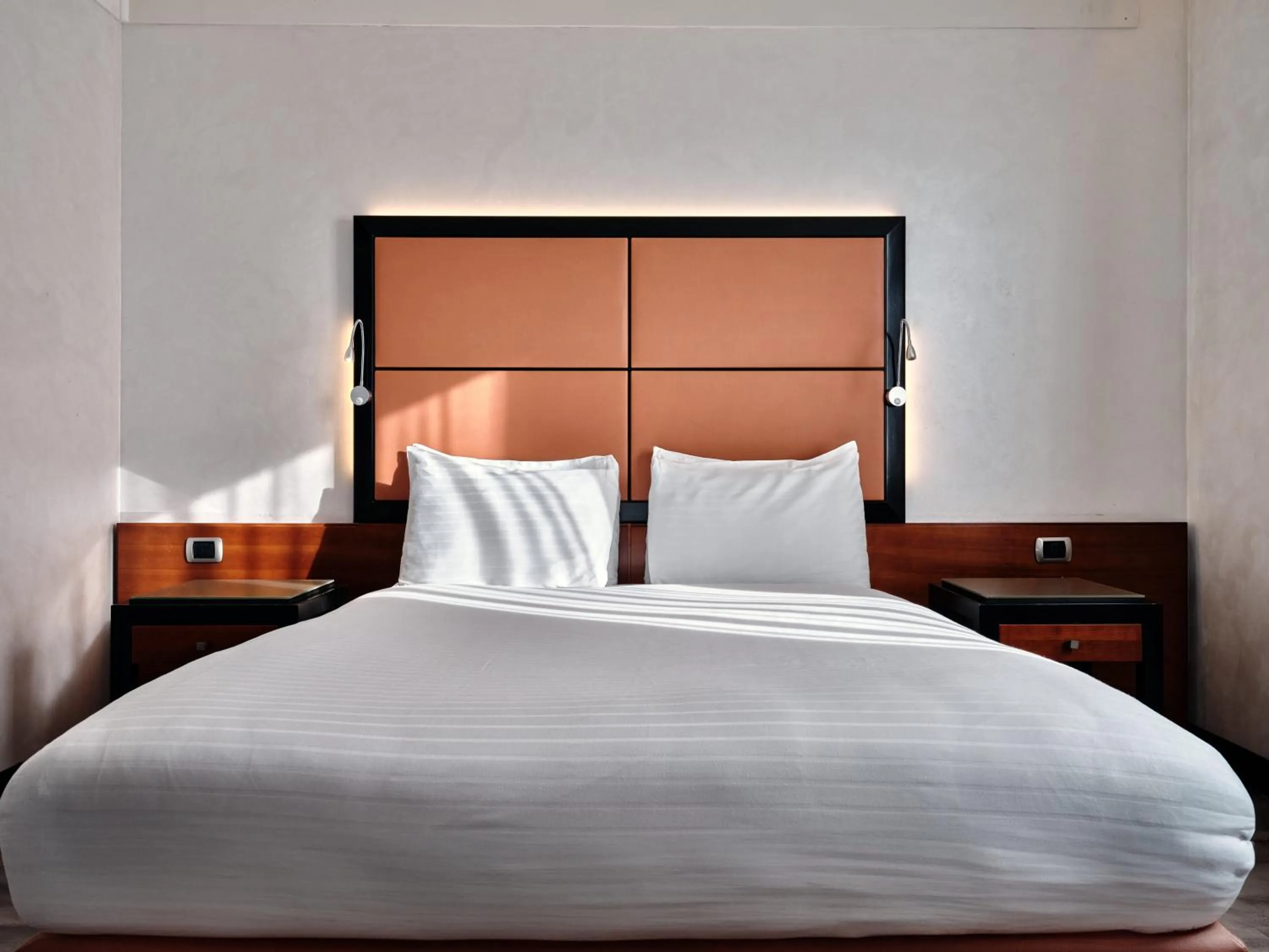 Bed in Crowne Plaza Milan - Malpensa Airport by IHG
