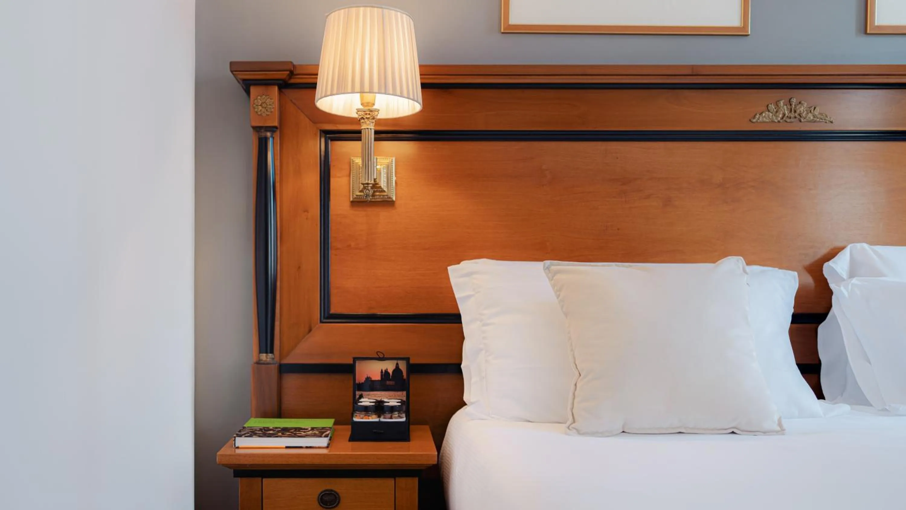 Decorative detail, Bed in All’Angelo Art Hotel